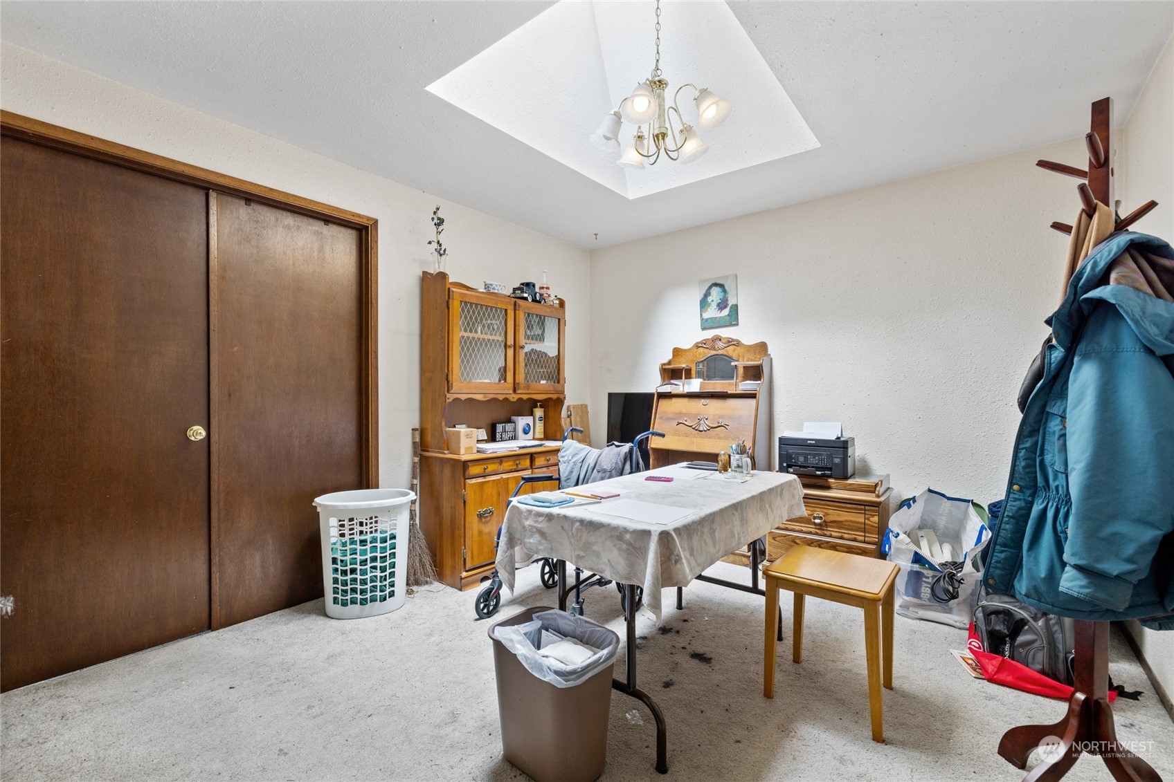 5216 W Tapps Drive E