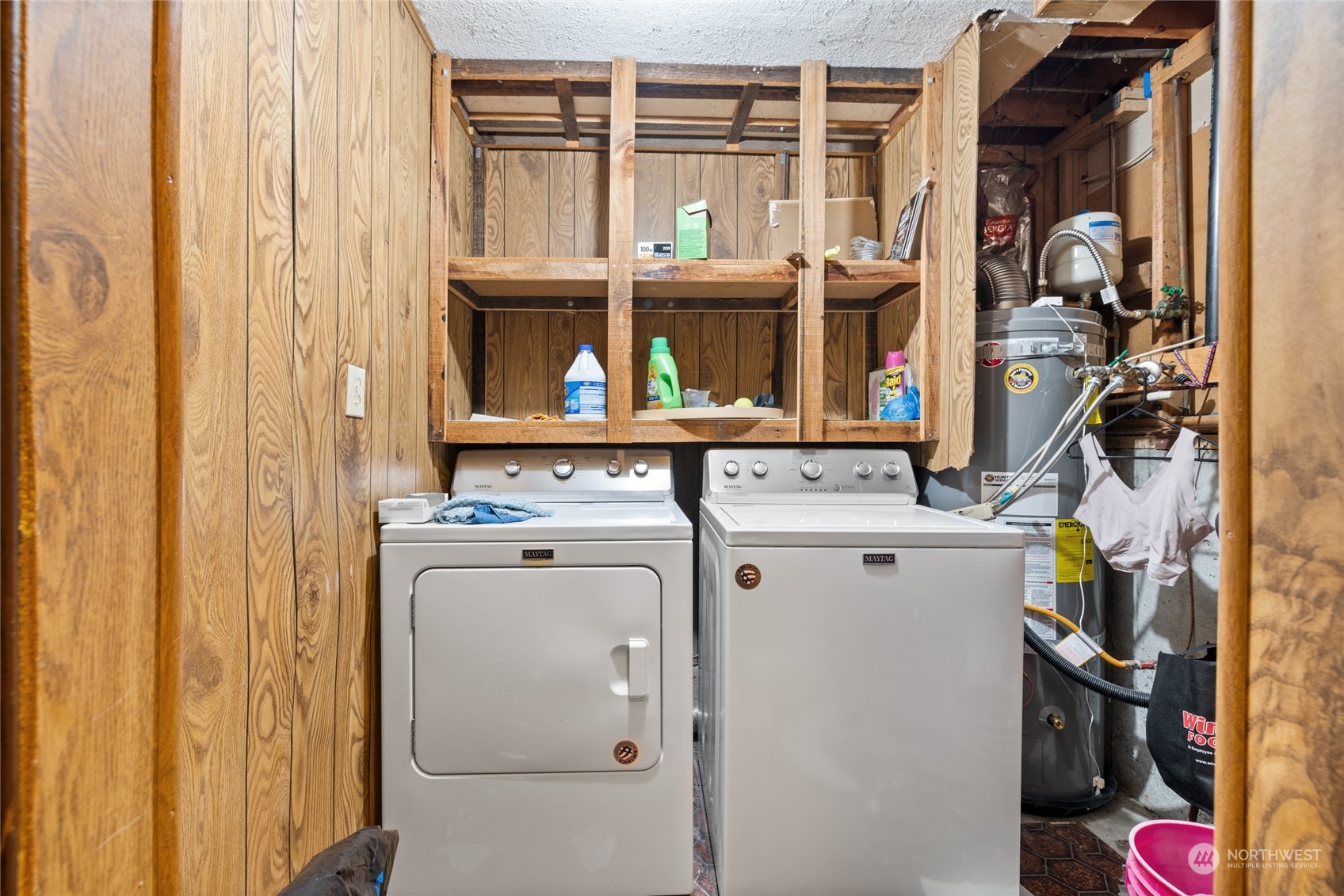 5216 W Tapps Drive E