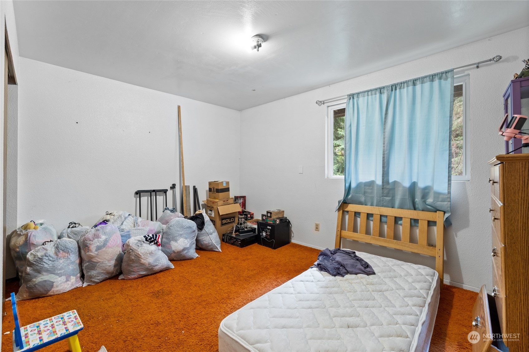 5216 W Tapps Drive E