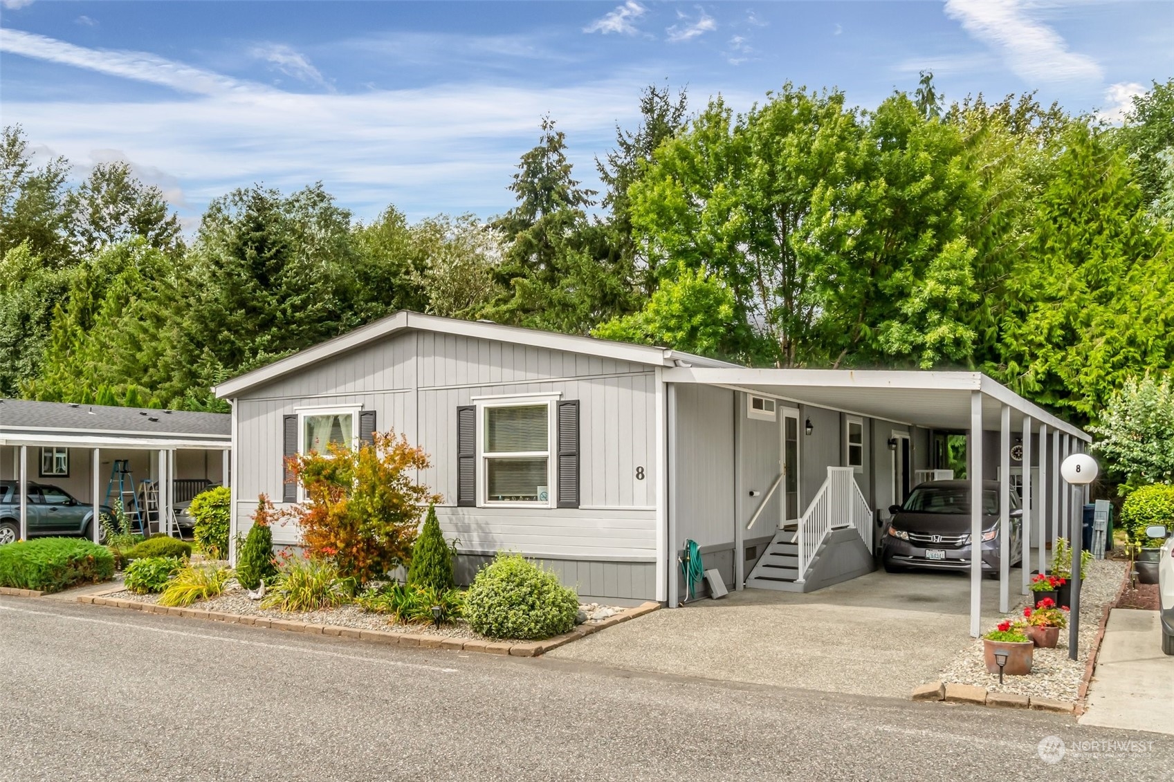 14727 43rd Avenue NE Unit: 8