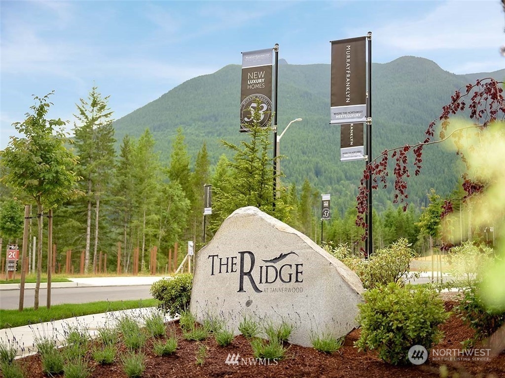 1454 SE Elk Run Place