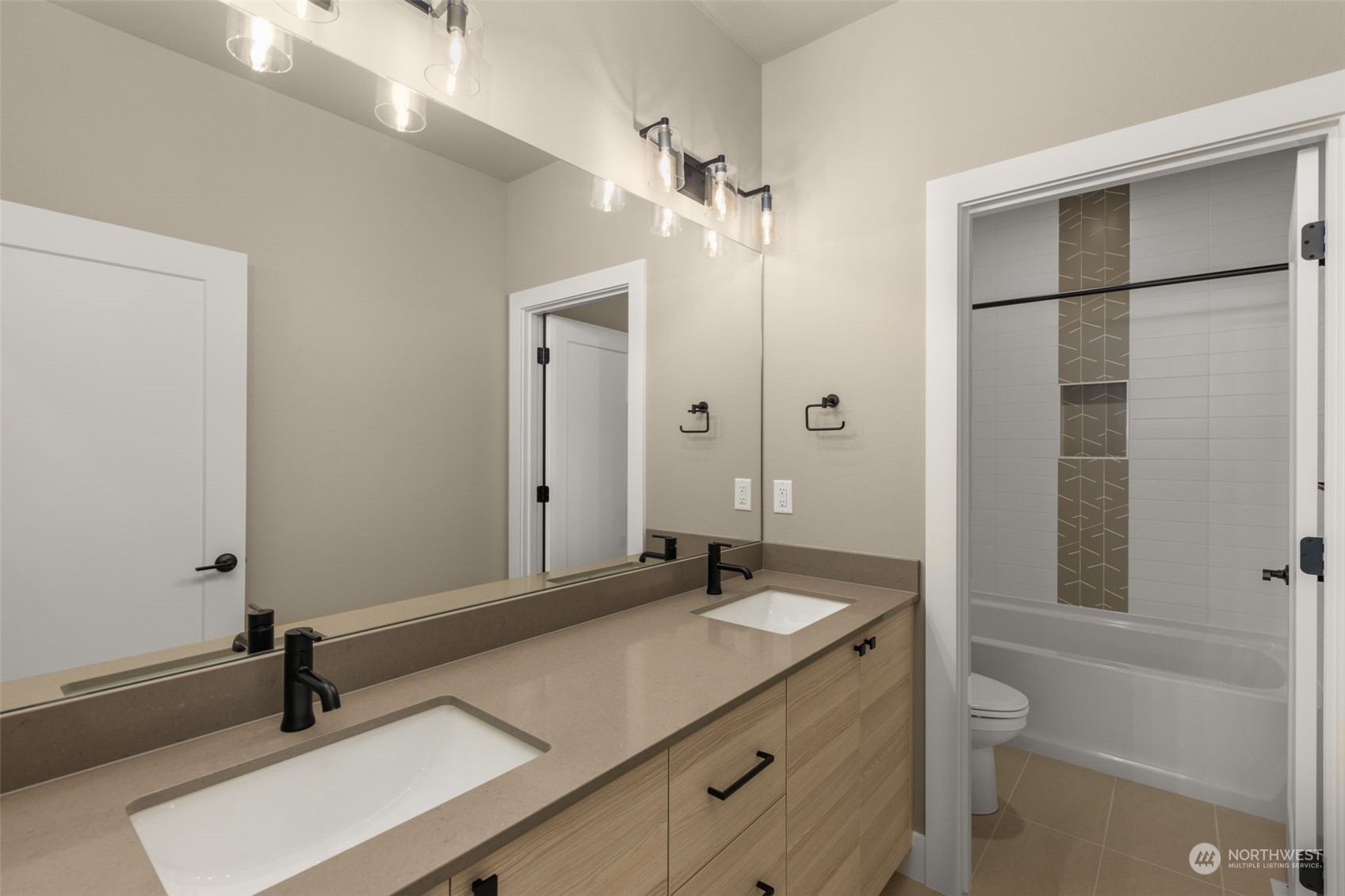 1216 222nd Court SE (Lot-18)