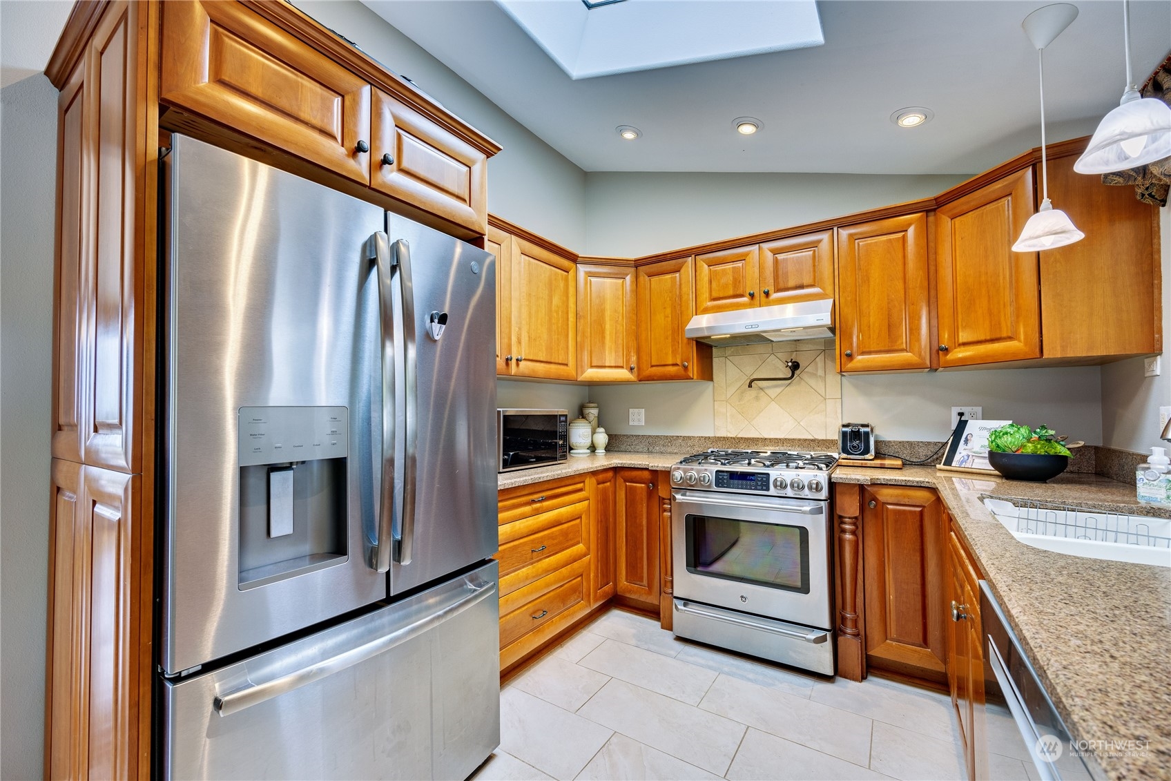 7952 SE Puget Heights Lane