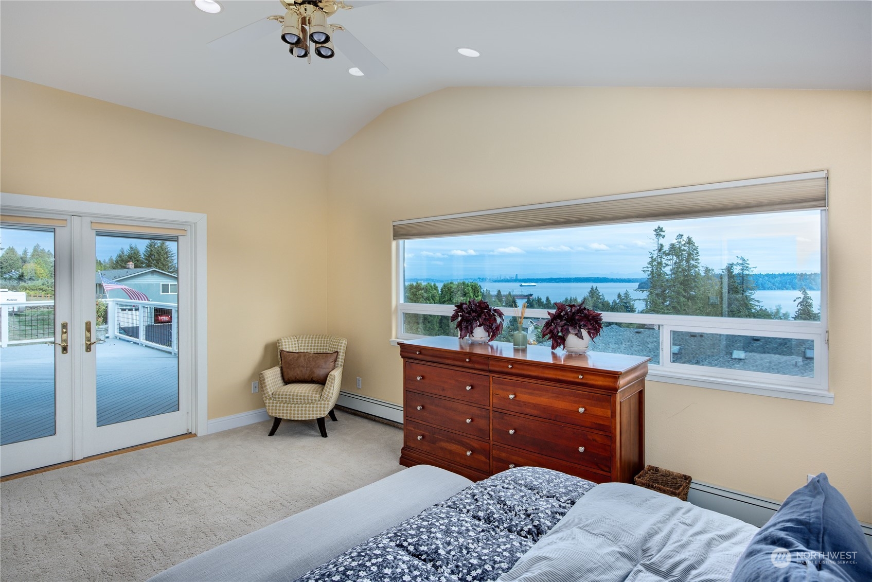 7952 SE Puget Heights Lane