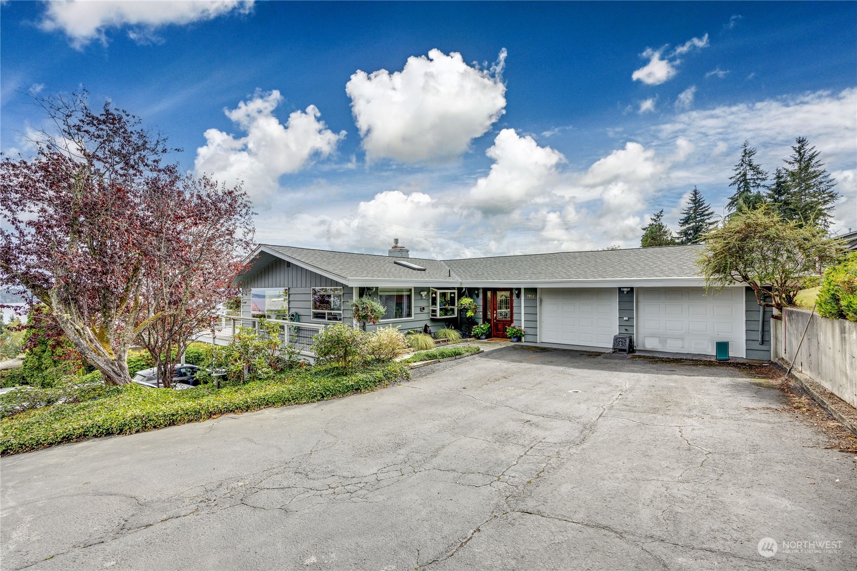 7952 SE Puget Heights Lane