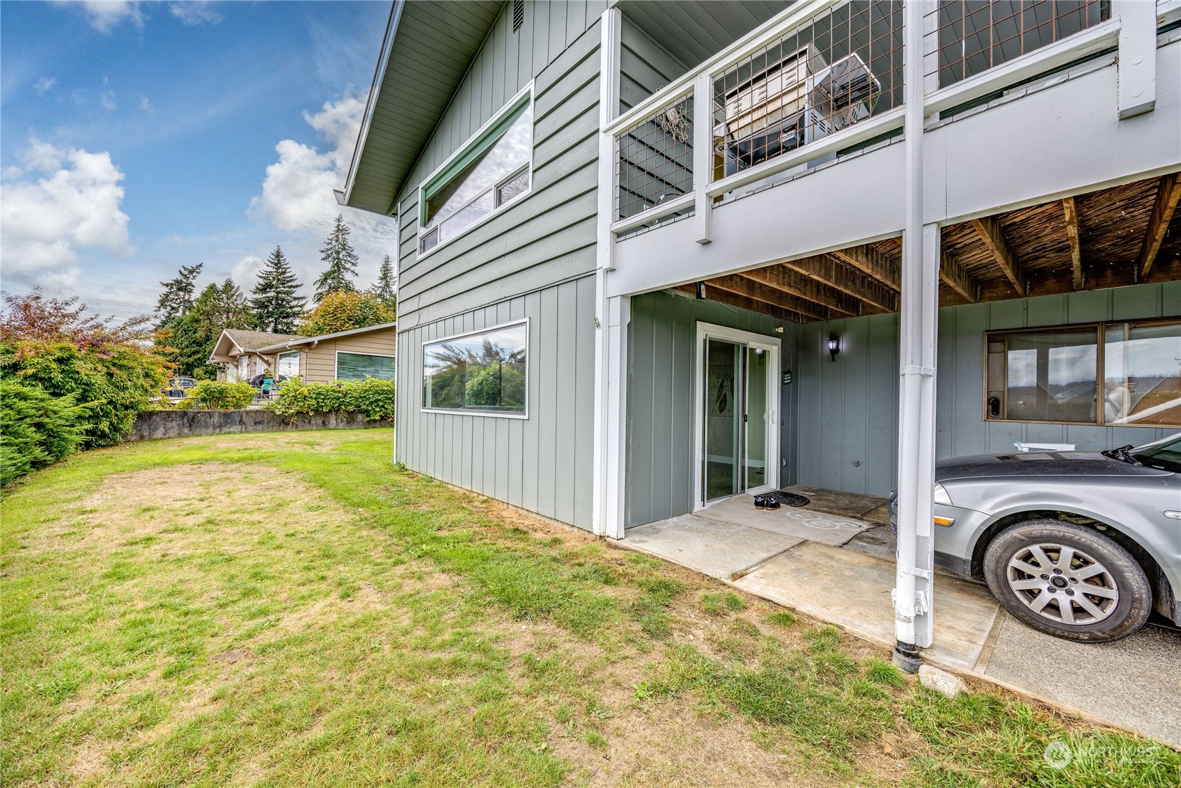 7952 SE Puget Heights Lane