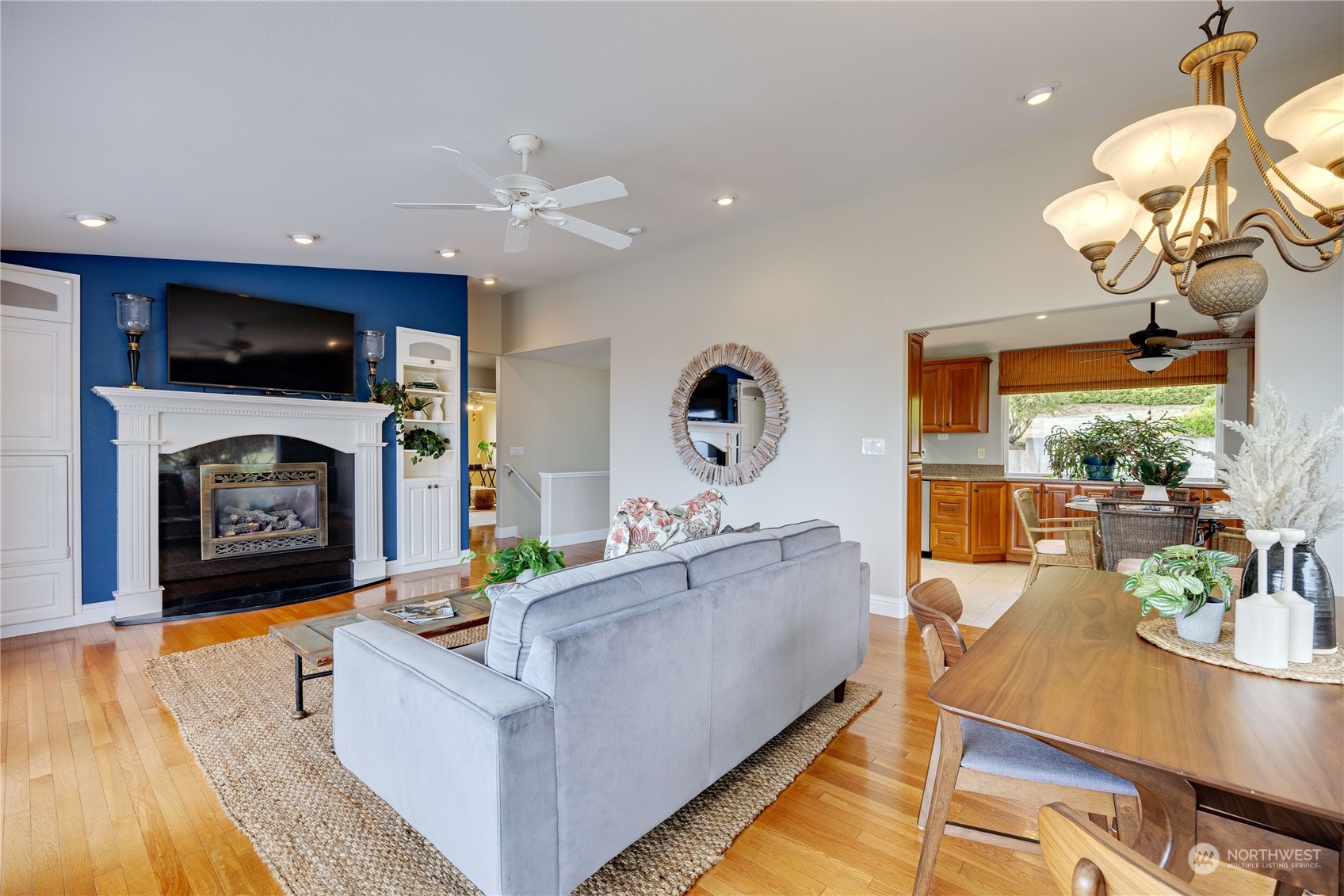 7952 SE Puget Heights Lane