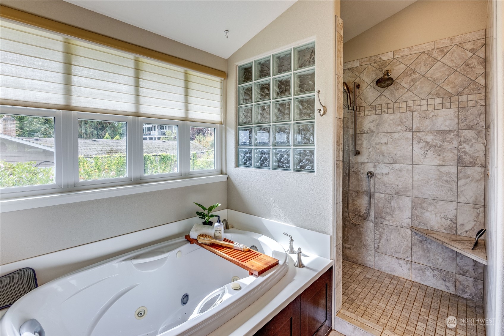 7952 SE Puget Heights Lane