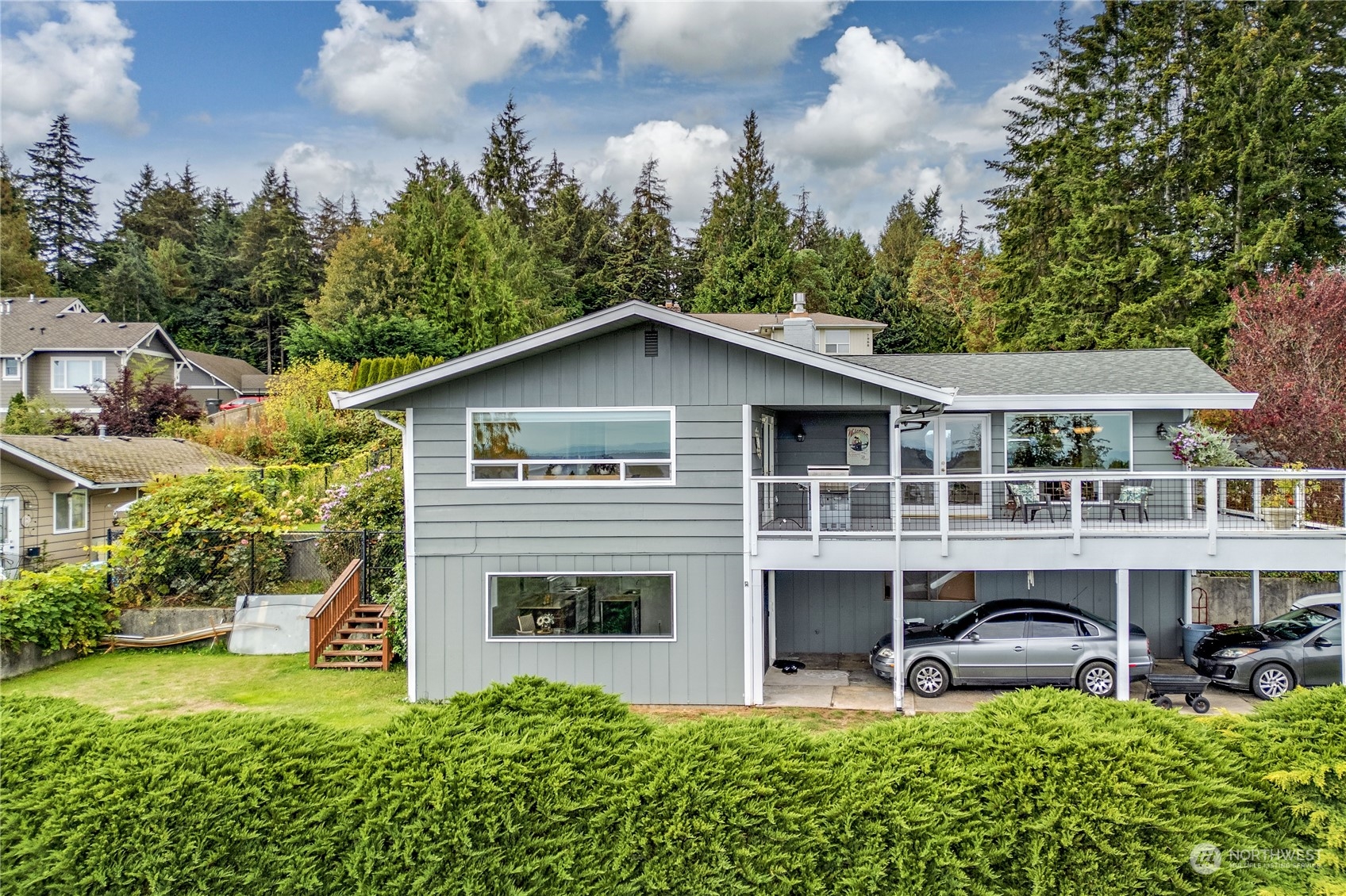 7952 SE Puget Heights Lane