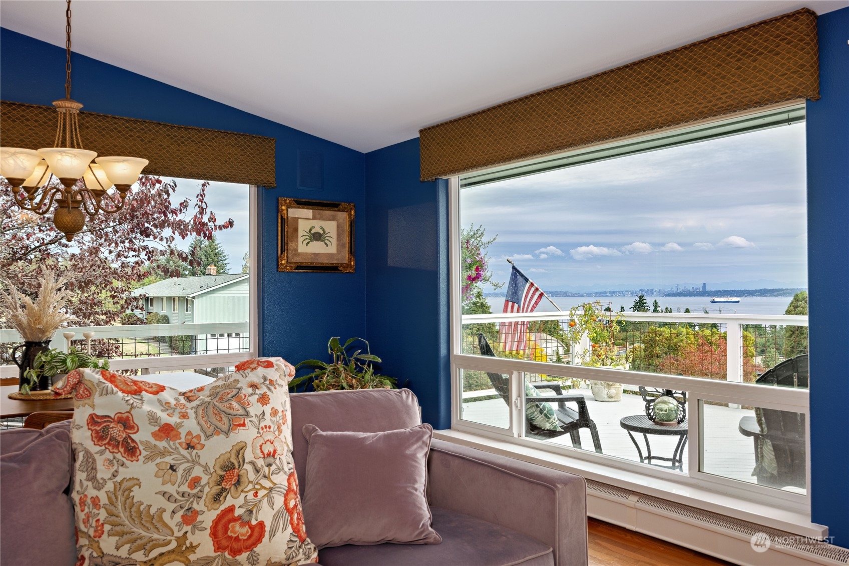 7952 SE Puget Heights Lane