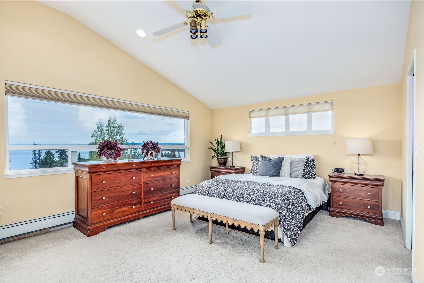 7952 SE Puget Heights Lane