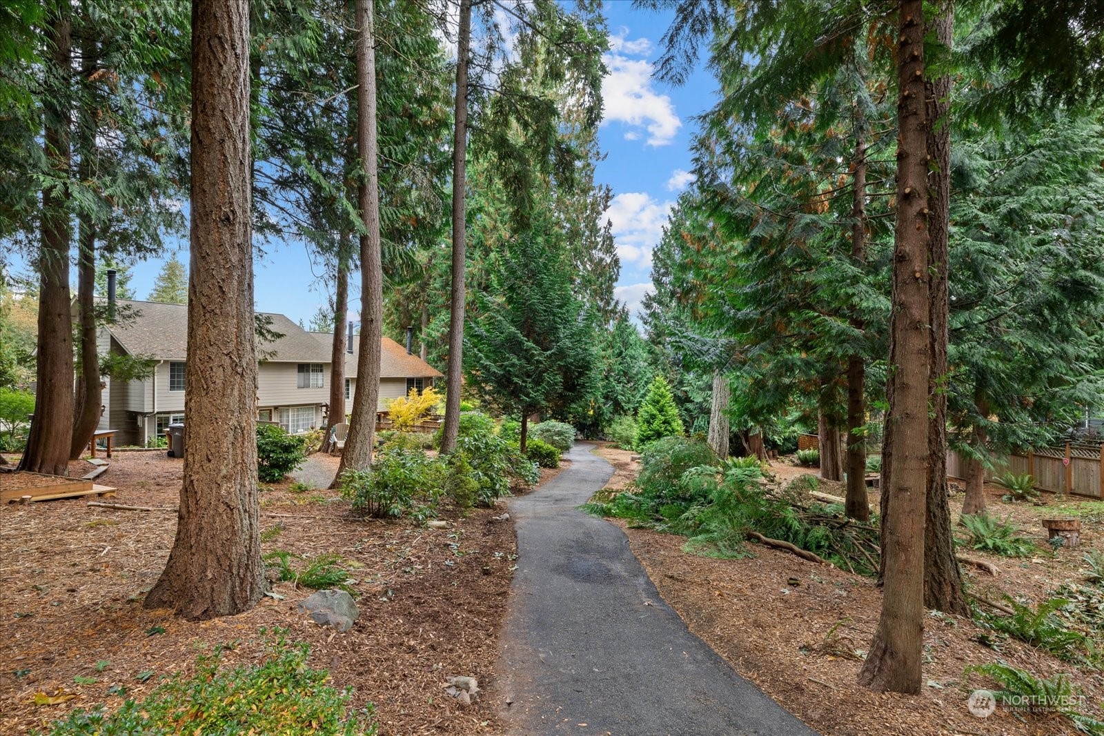 8514 139th Avenue NE