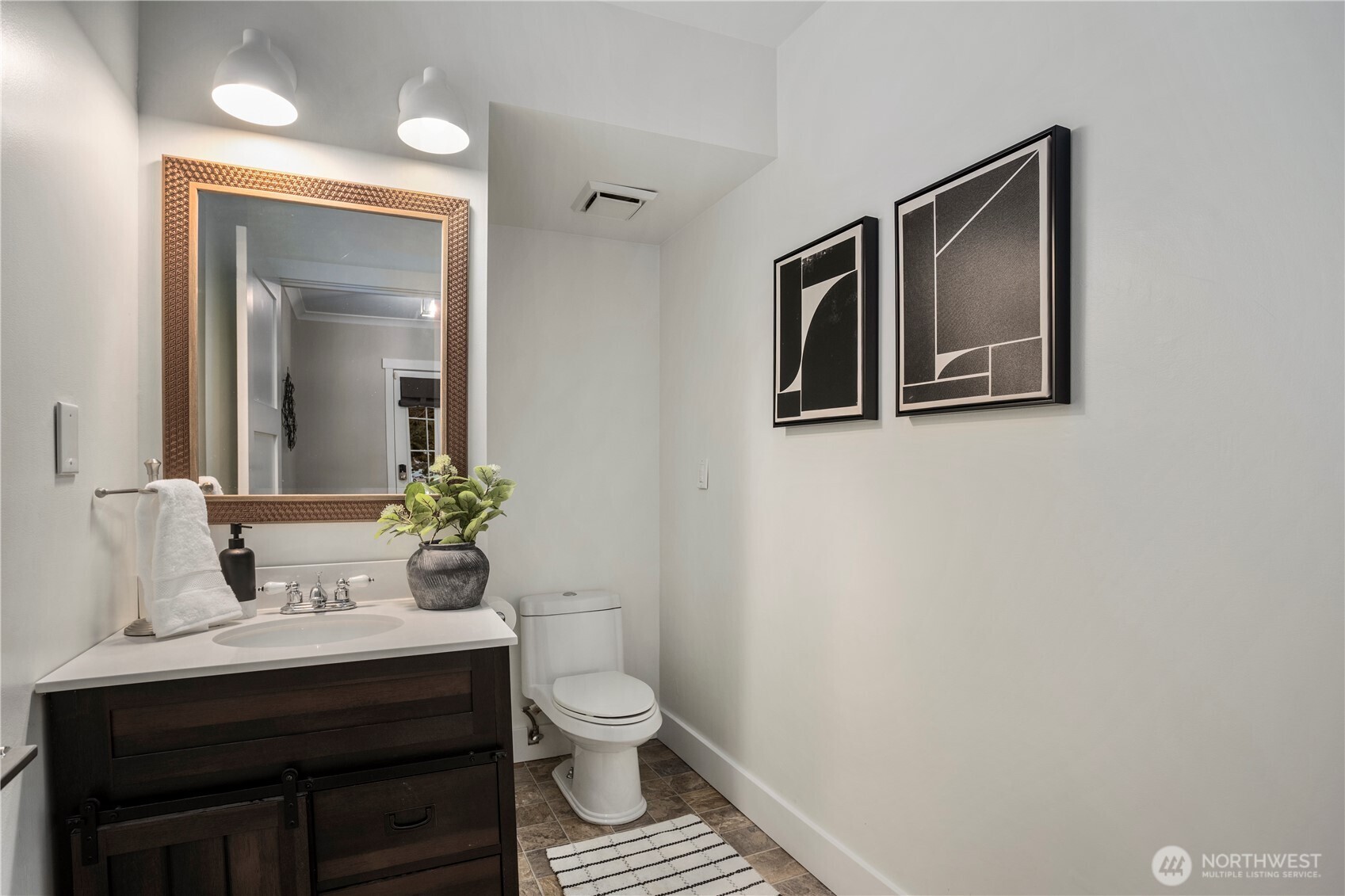 13425 N Echo Lake Road