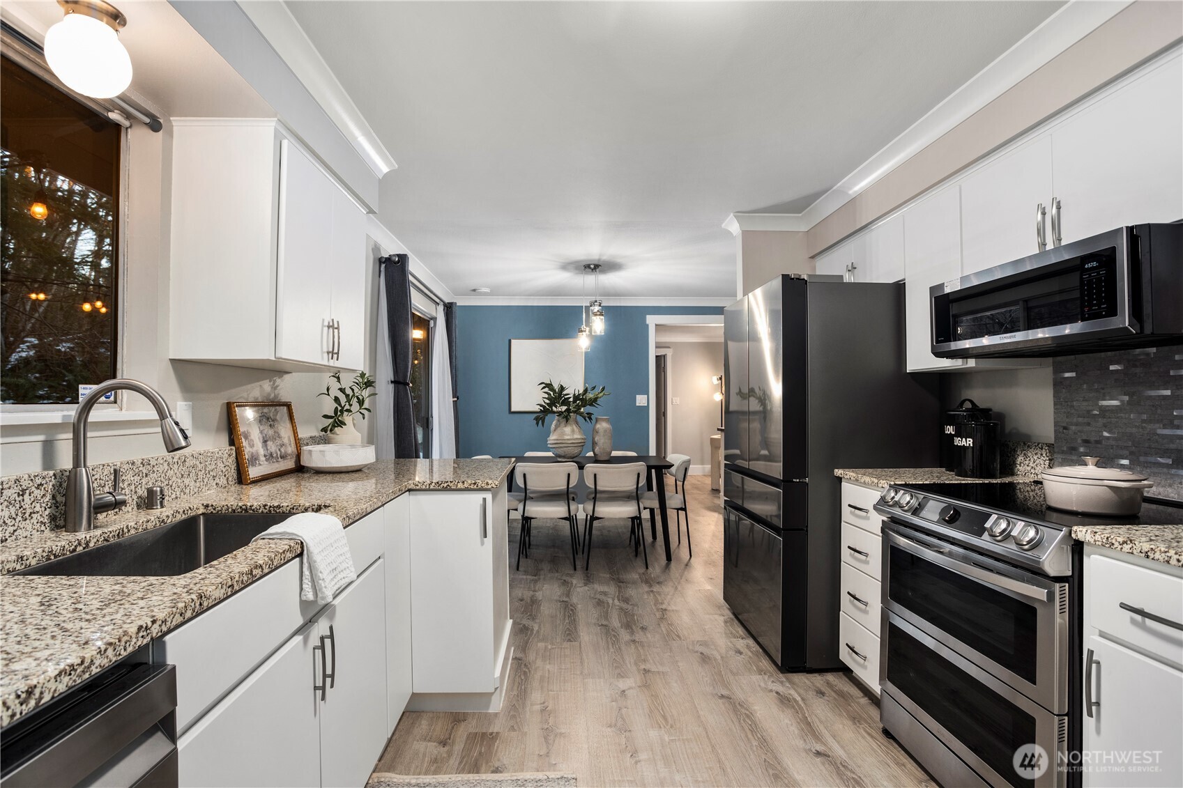 13425 N Echo Lake Road