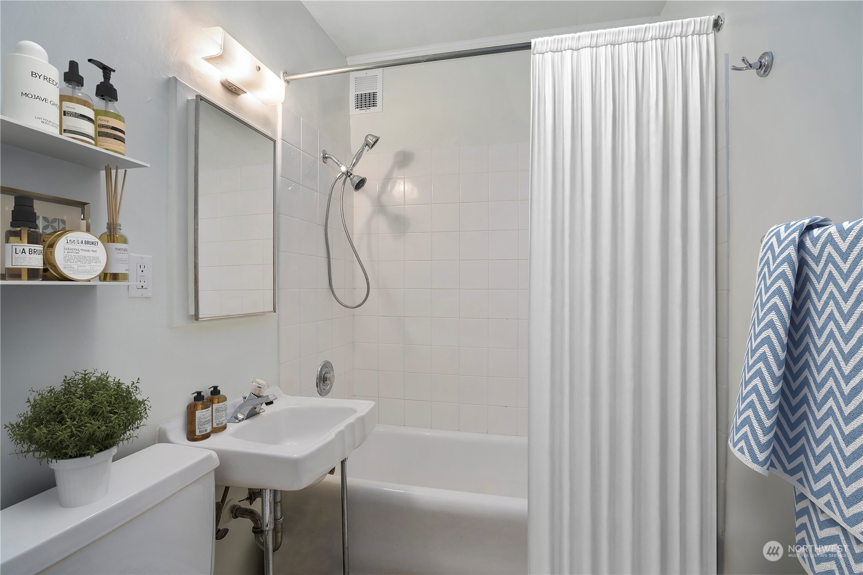 1136 13th Avenue #104