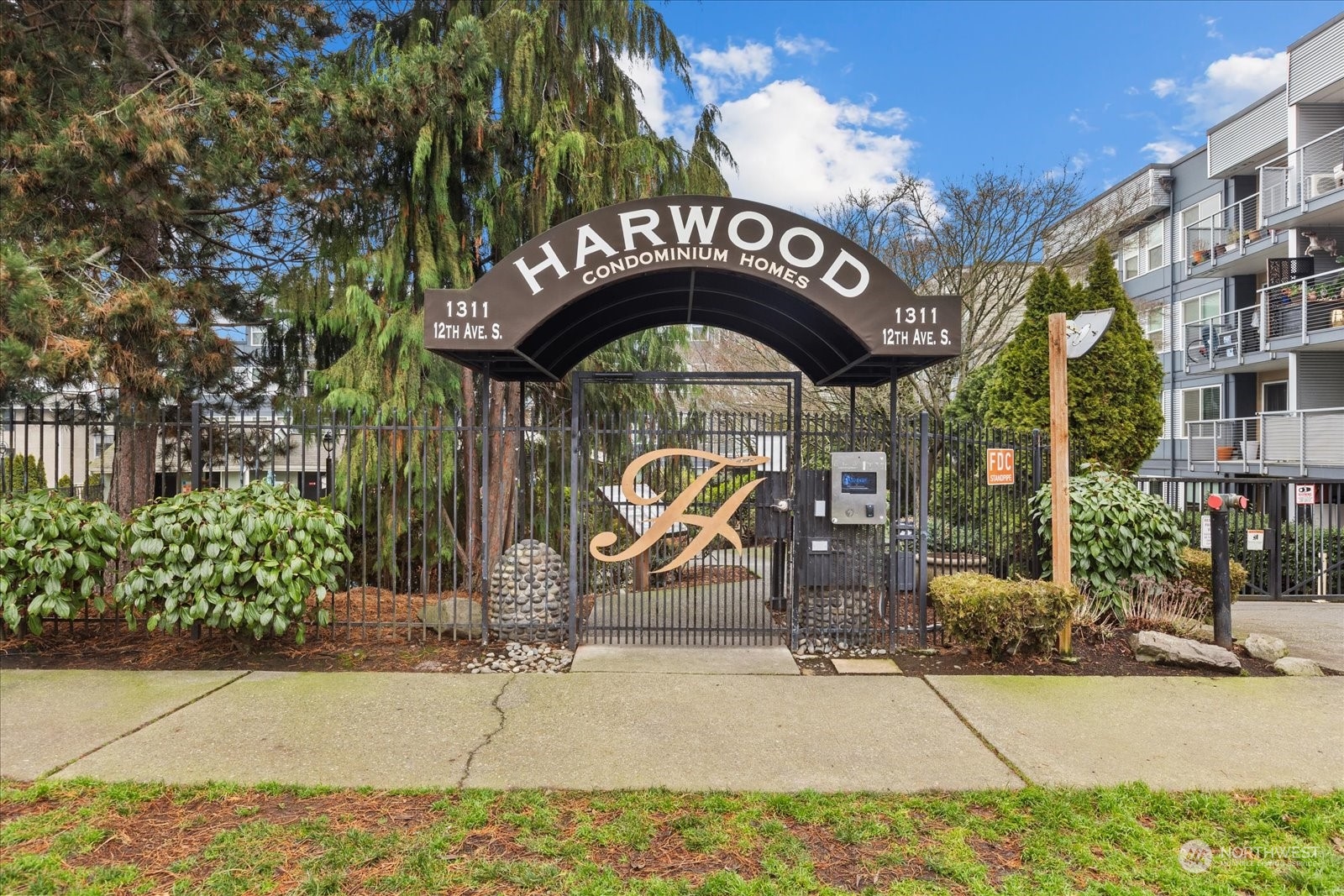 1311 12th Avenue S Unit: D301