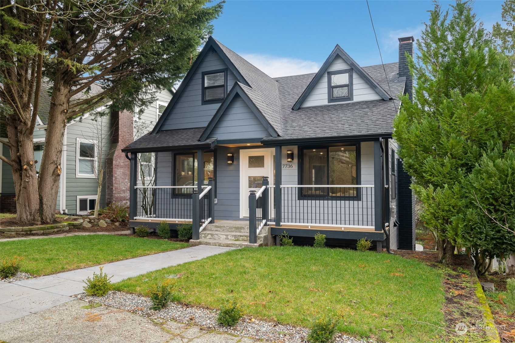 7736 17th Ave NE
