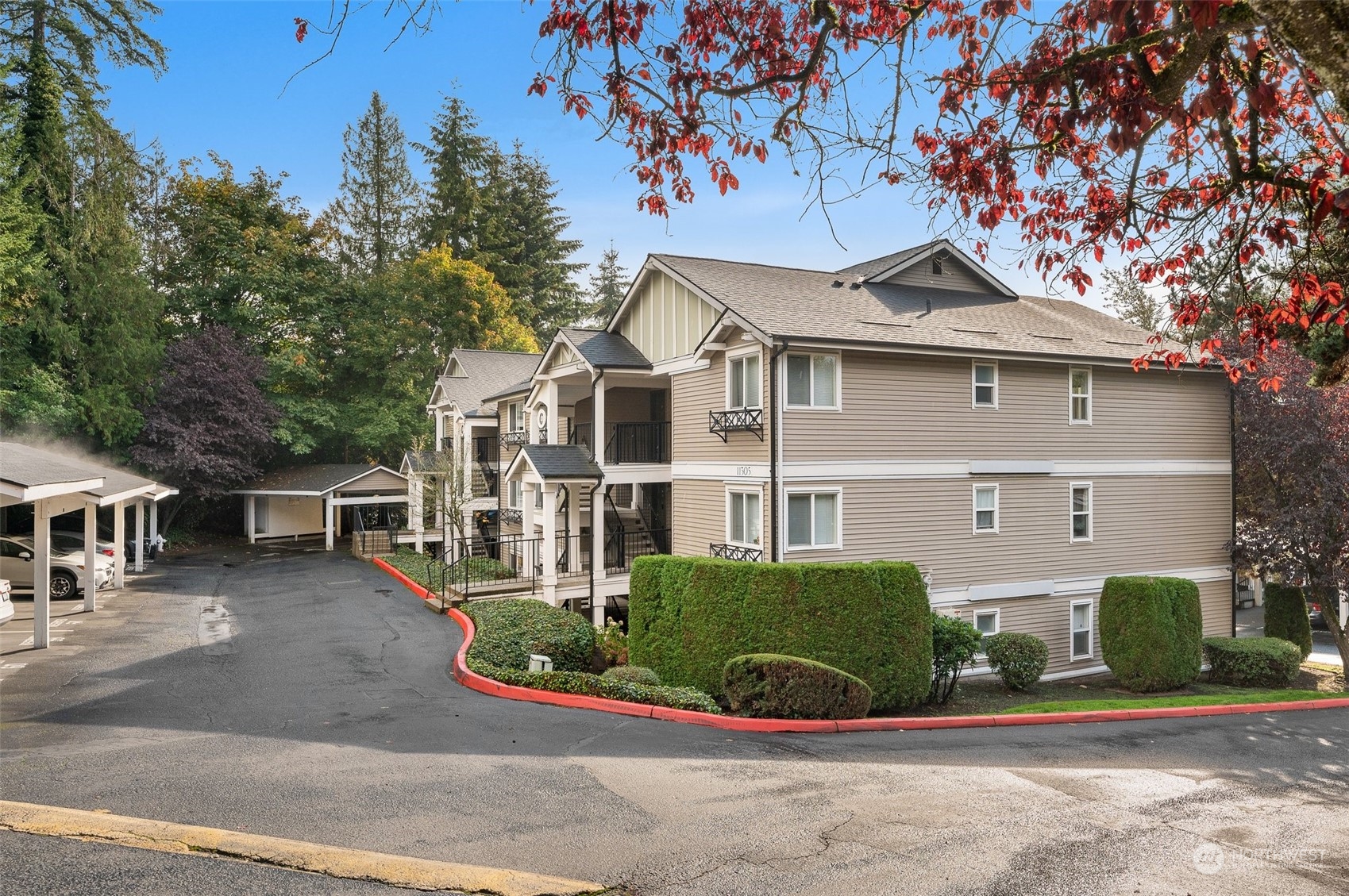 11305 NE 128th Street Unit: C102