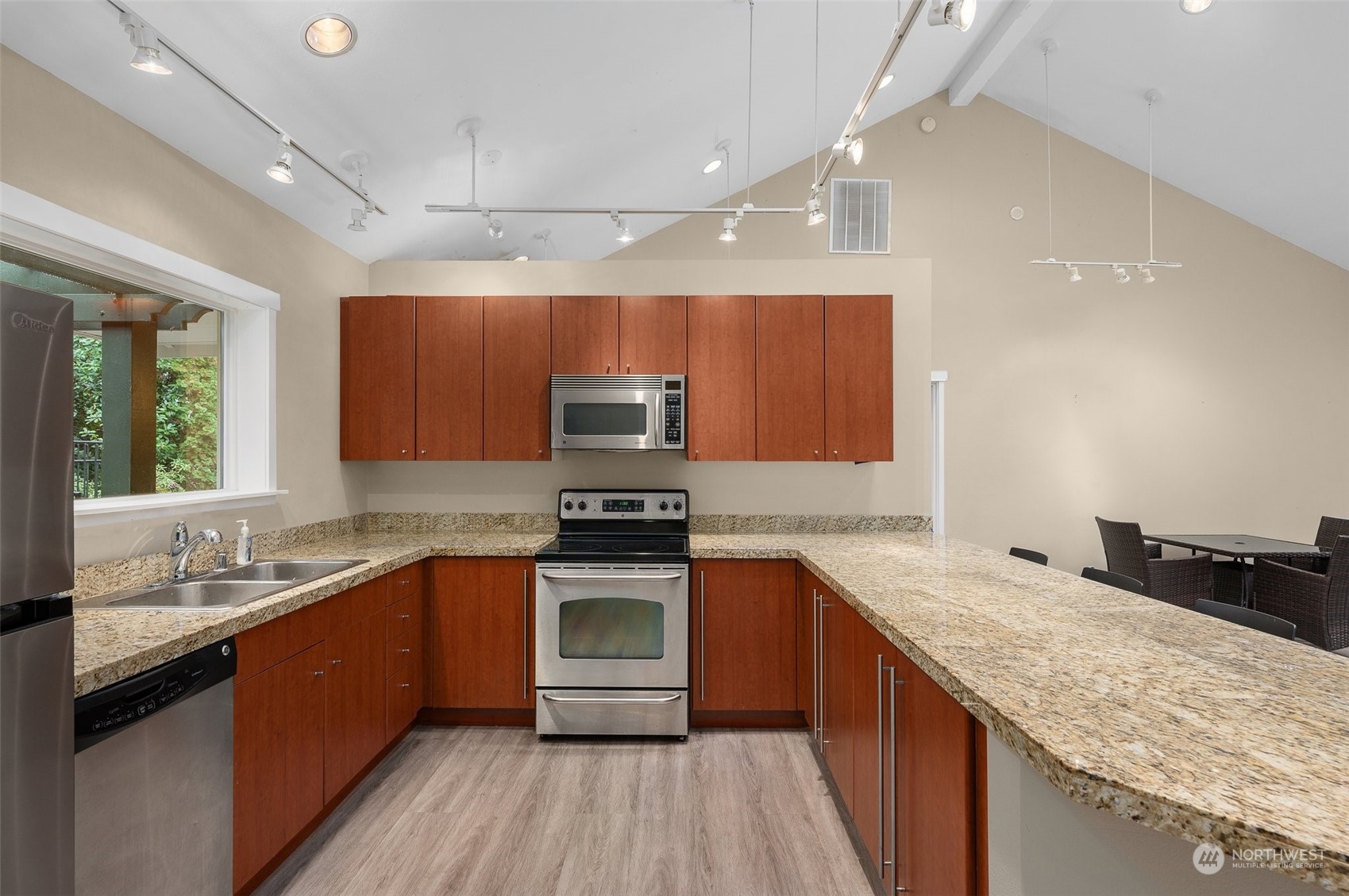 11305 NE 128th Street Unit: C102