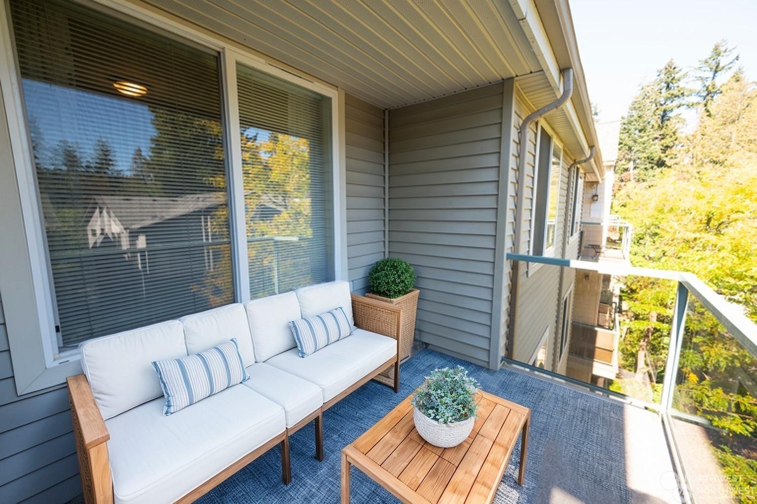 6831 NE 170th Street Unit: 305