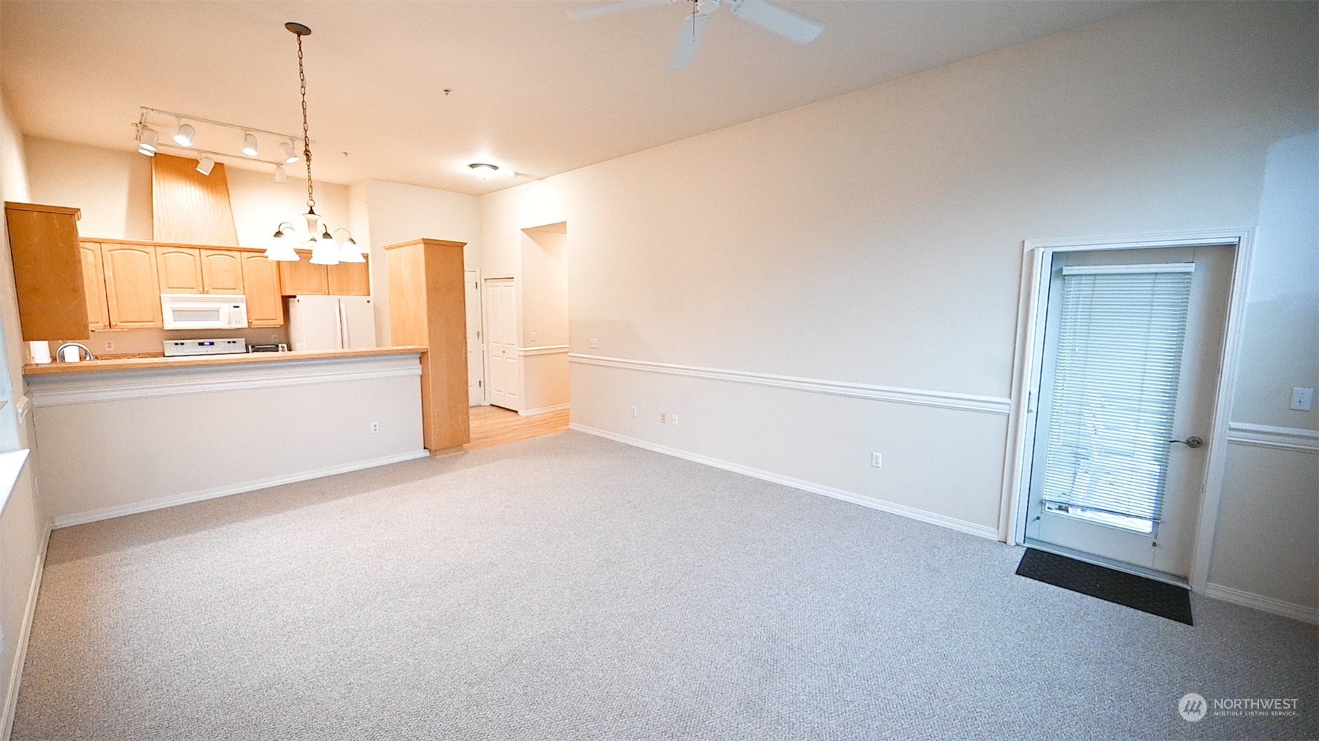 6831 NE 170th Street Unit: 305