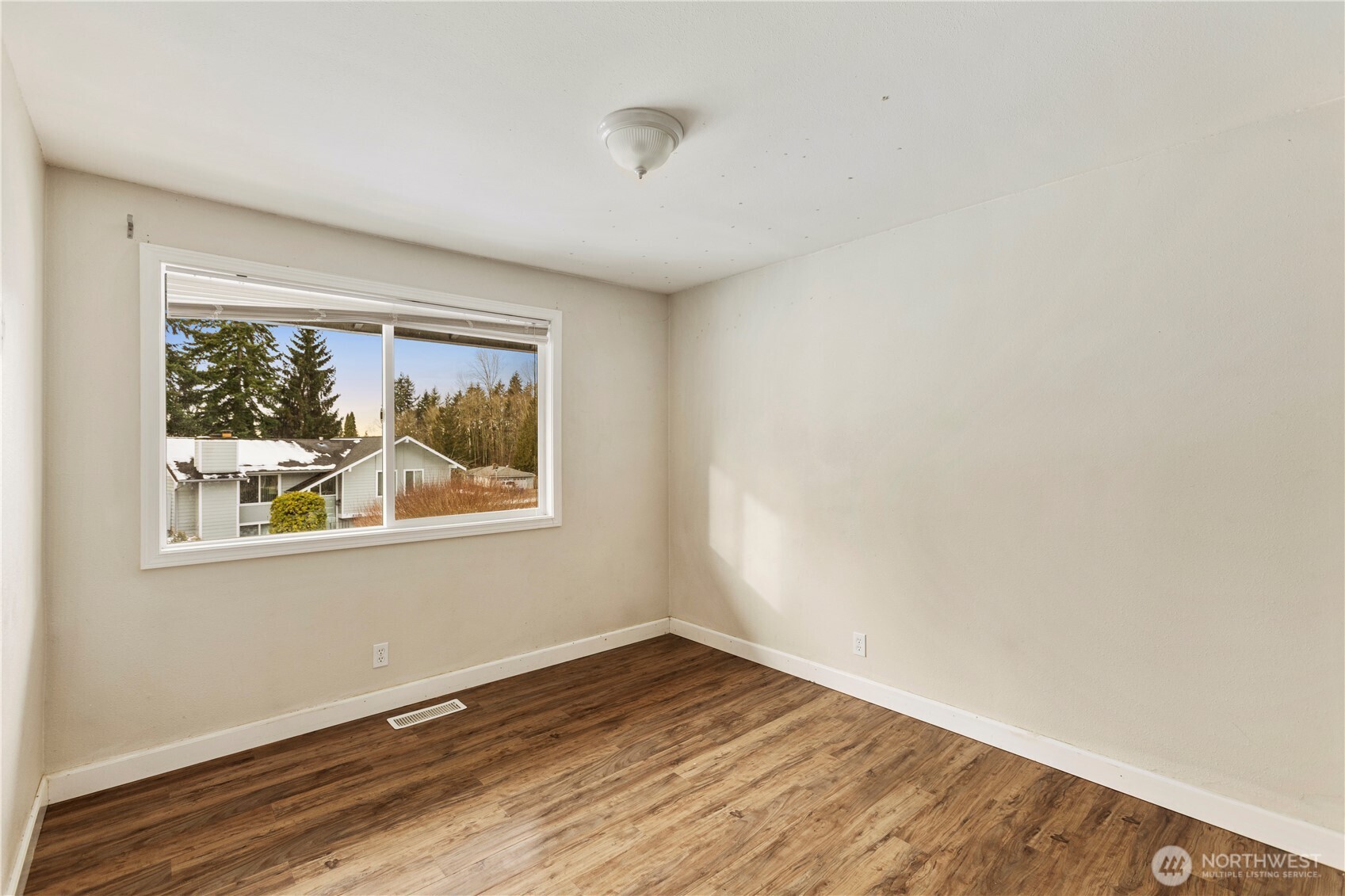 2203 Blaine Circle SE