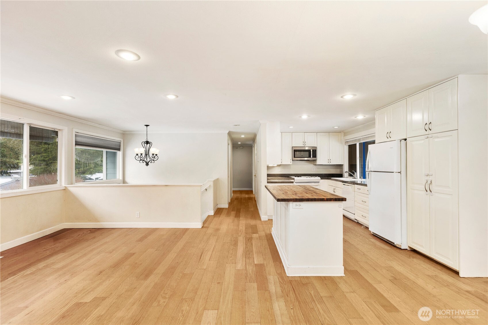 2203 Blaine Circle SE