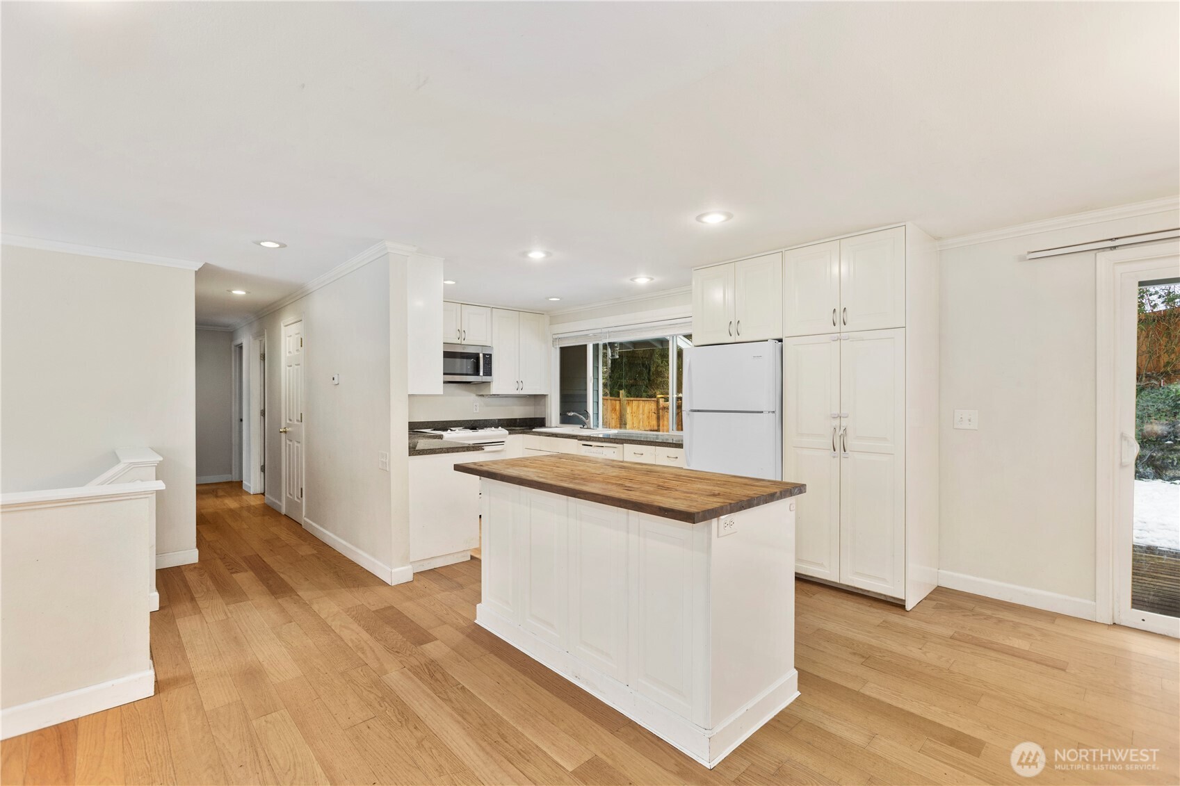 2203 Blaine Circle SE