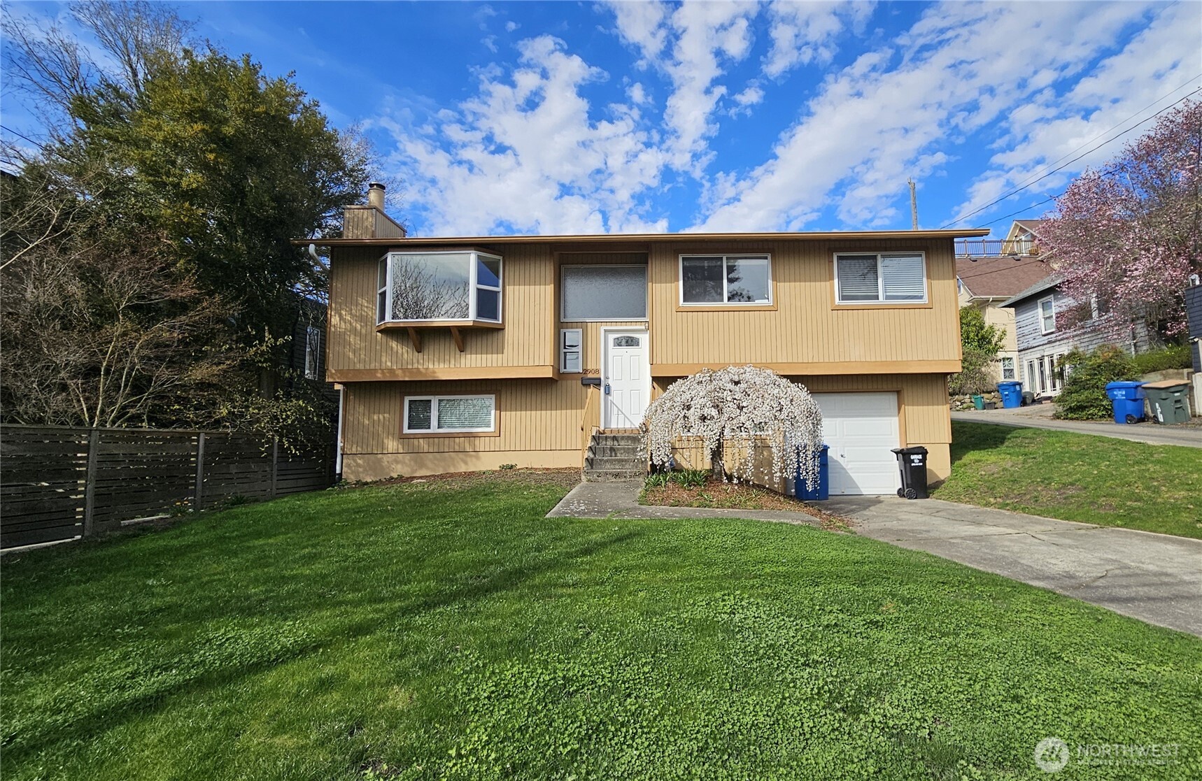 2908 S Lane Street