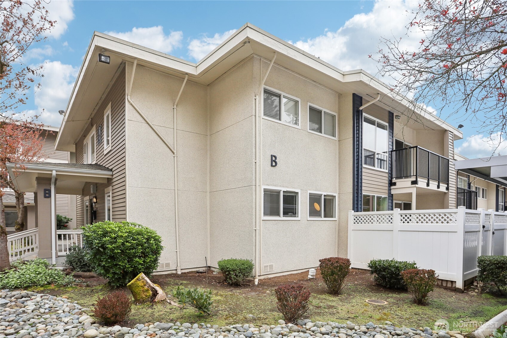 831 126th Place NE Unit: B107