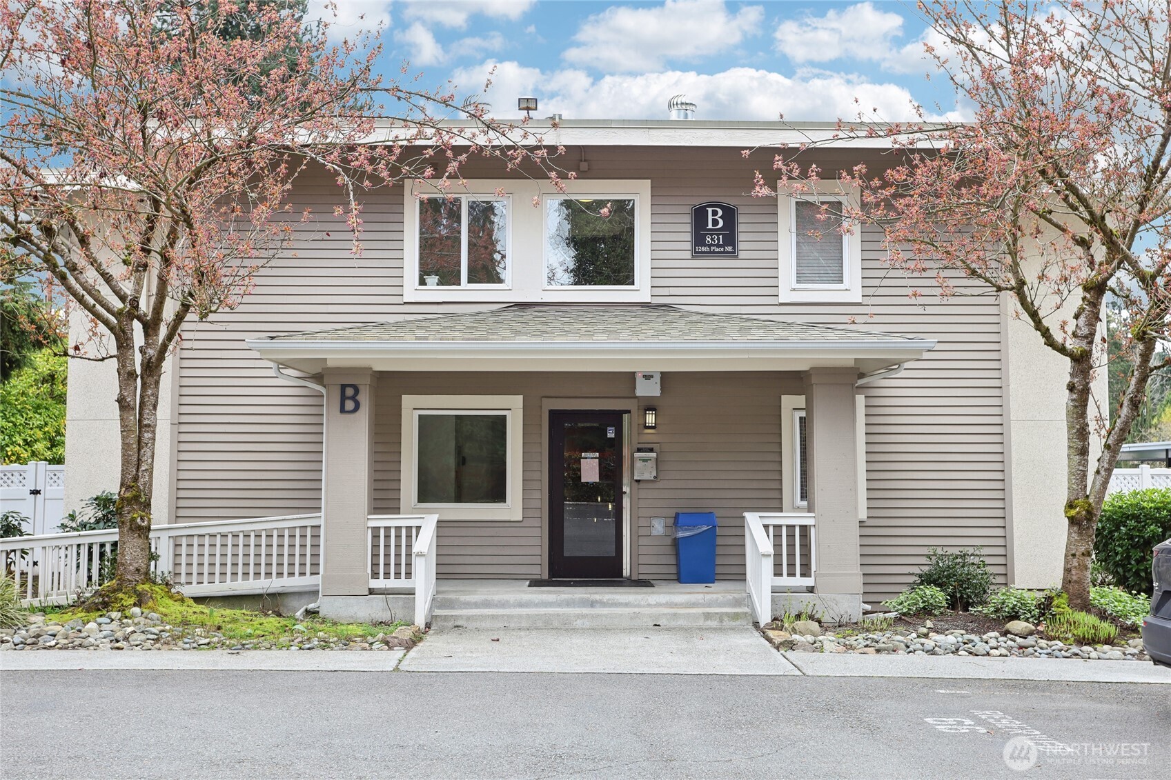 831 126th Place NE Unit: B107