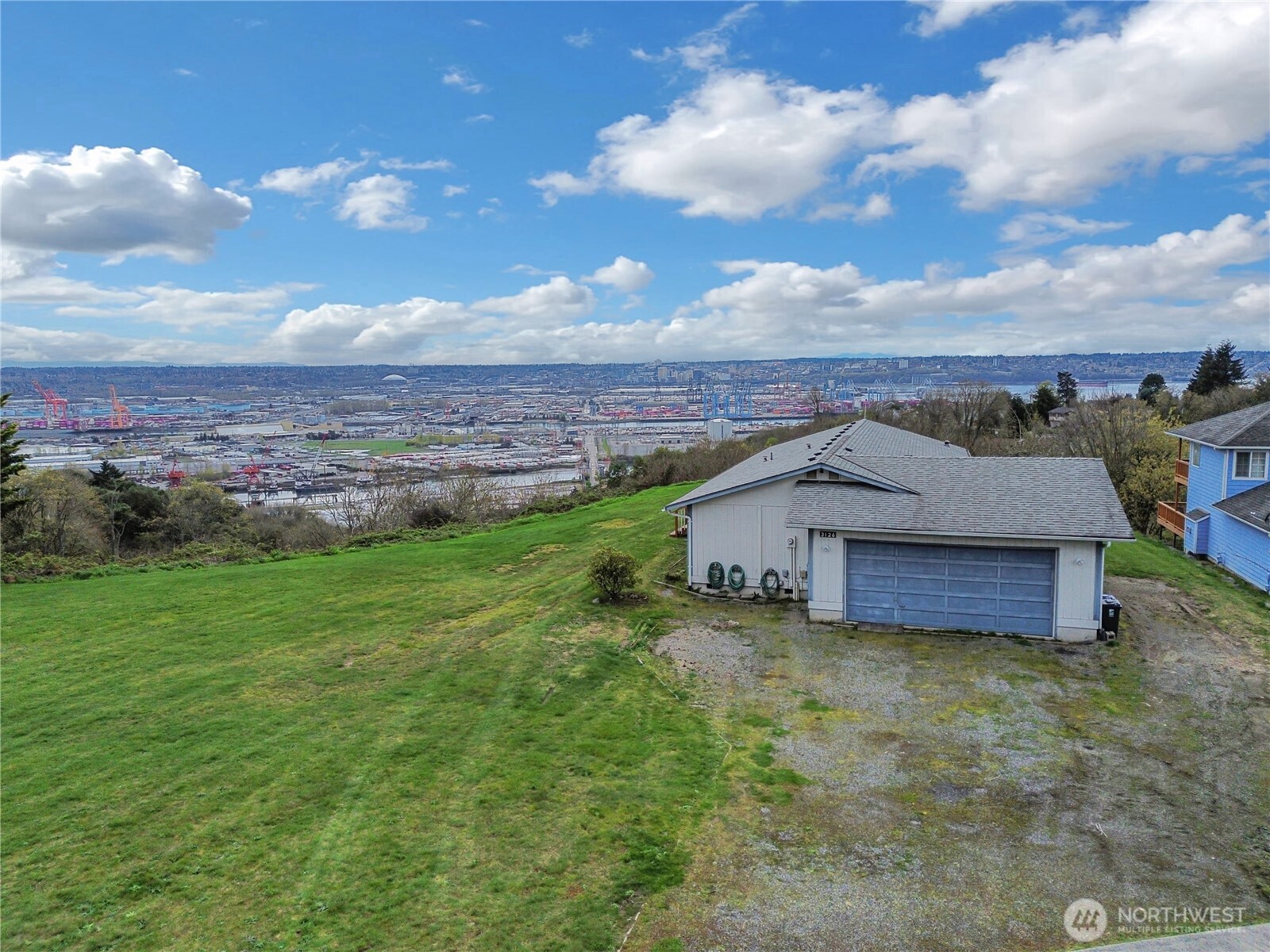 3126 Meeker Avenue NE