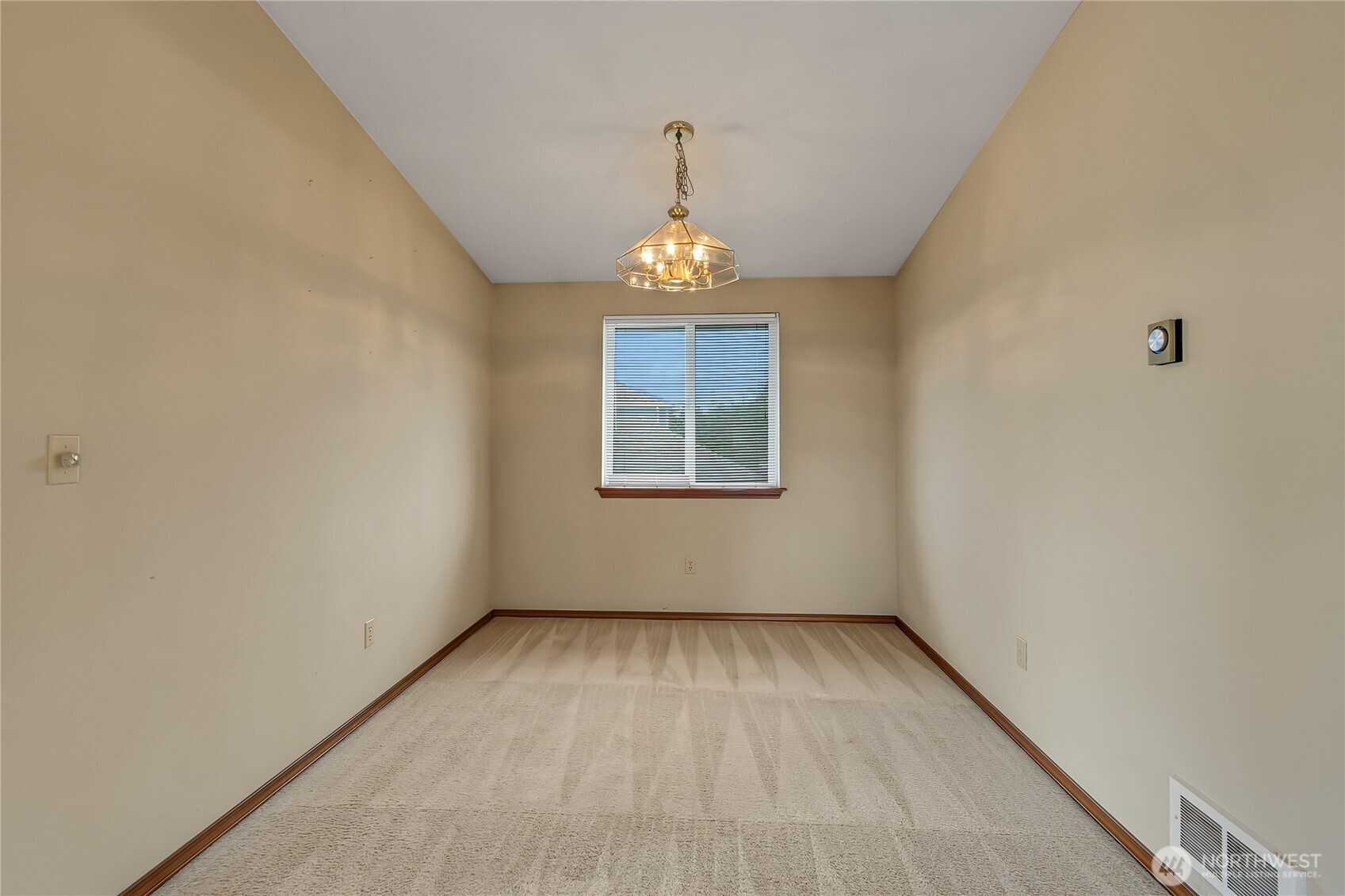 3126 Meeker Avenue NE