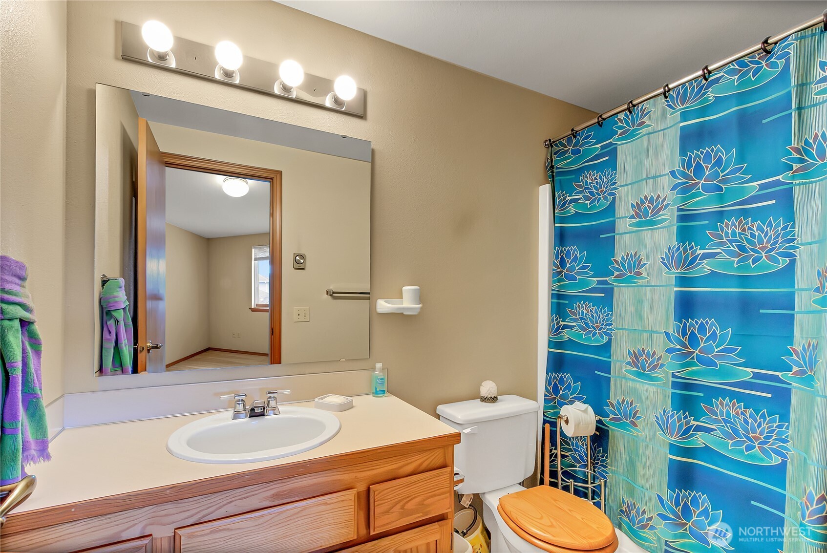 3126 Meeker Avenue NE