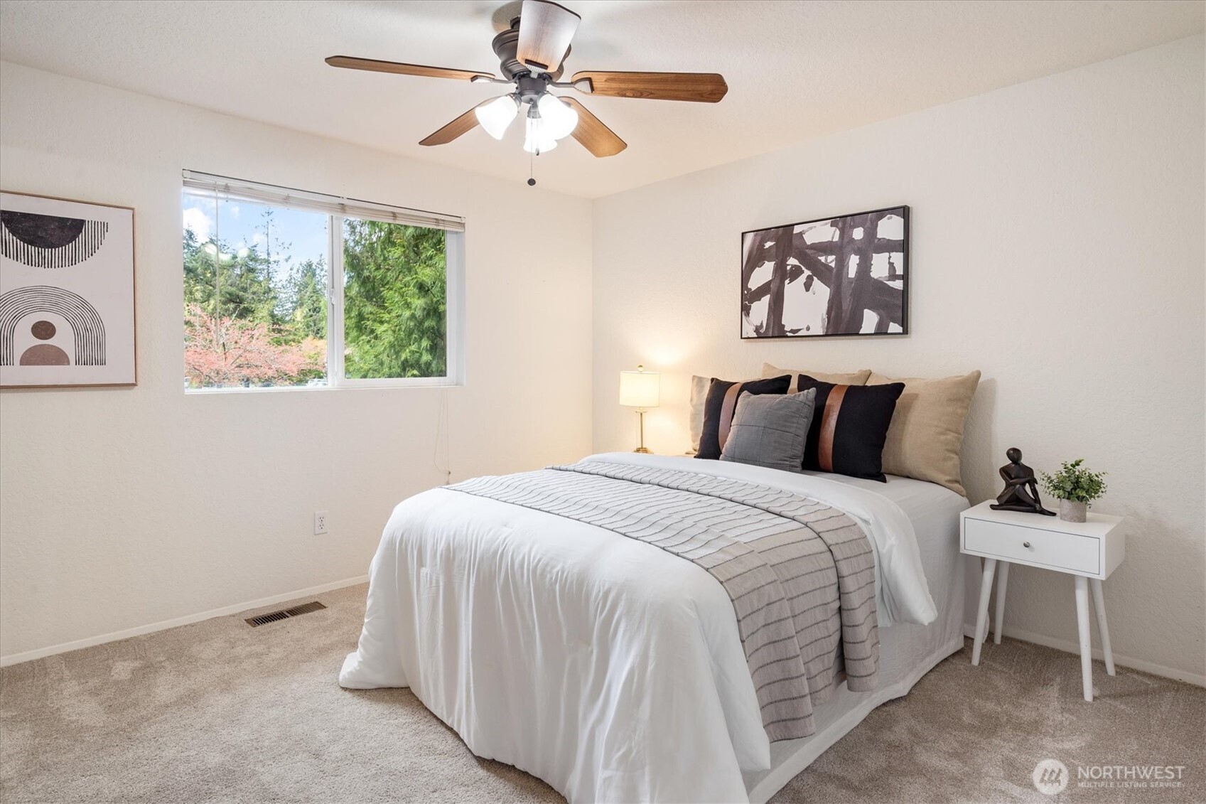 15982 176th Avenue NE