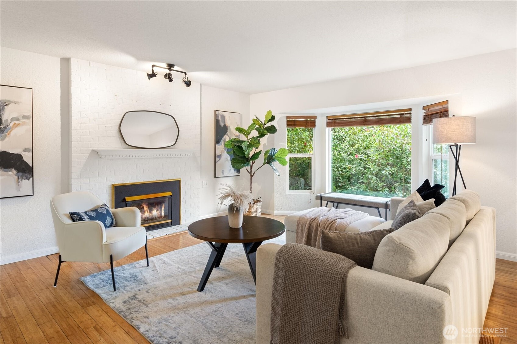 15982 176th Avenue NE