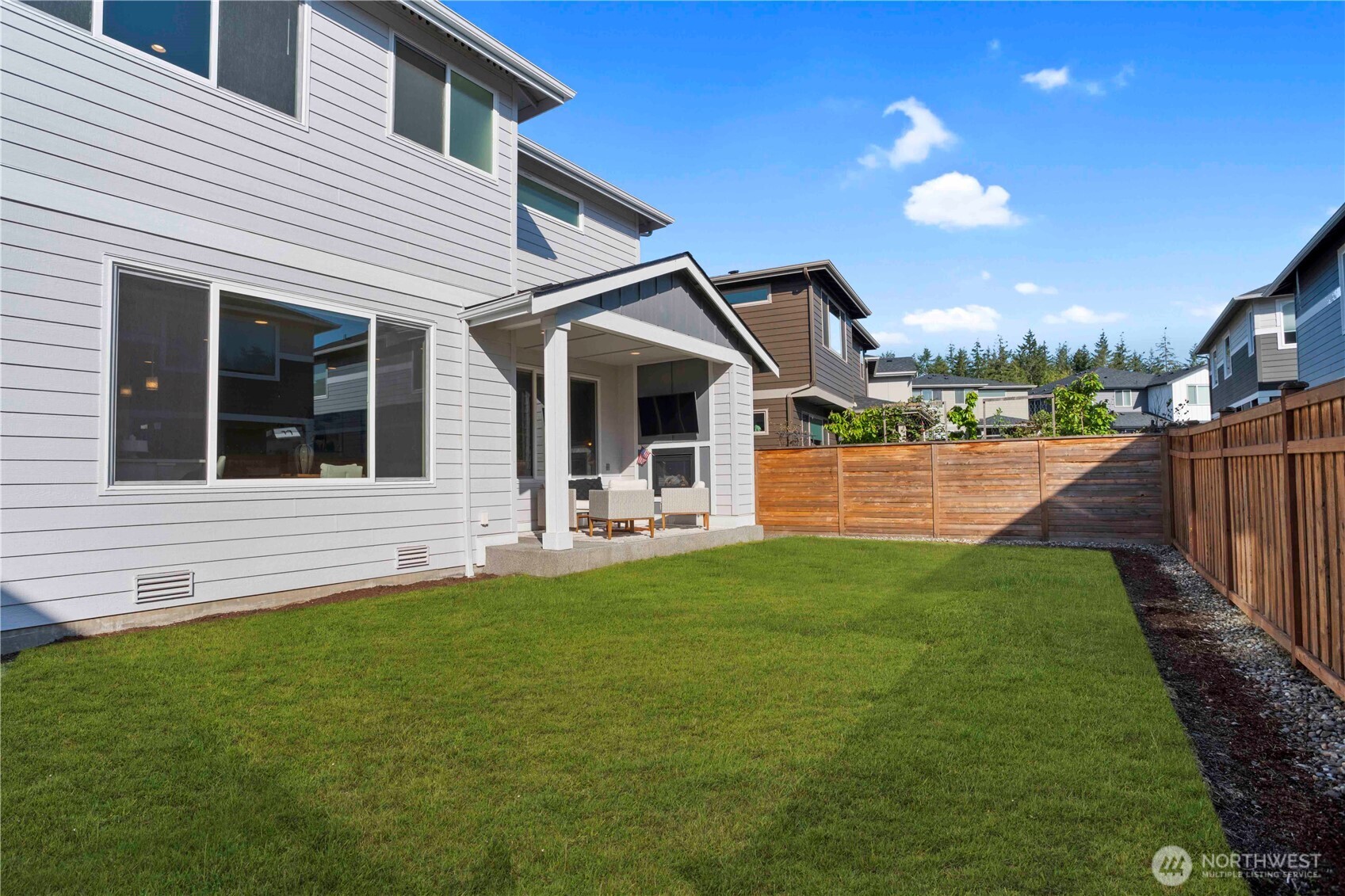 18621 135th Lane E