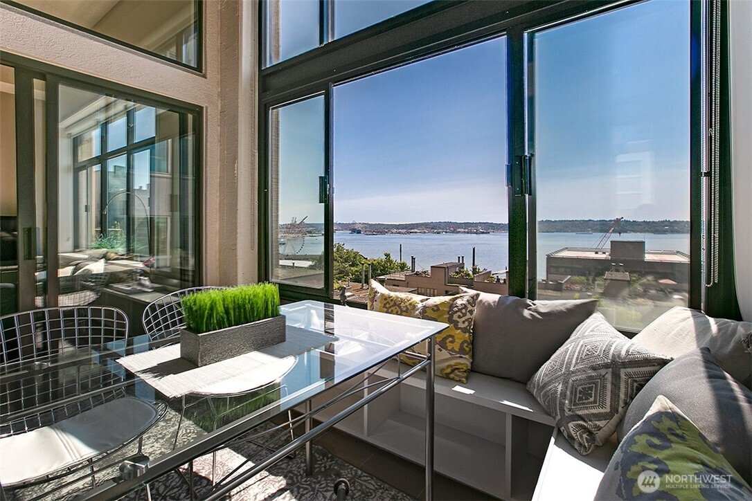 2021 1st Avenue Unit: G4