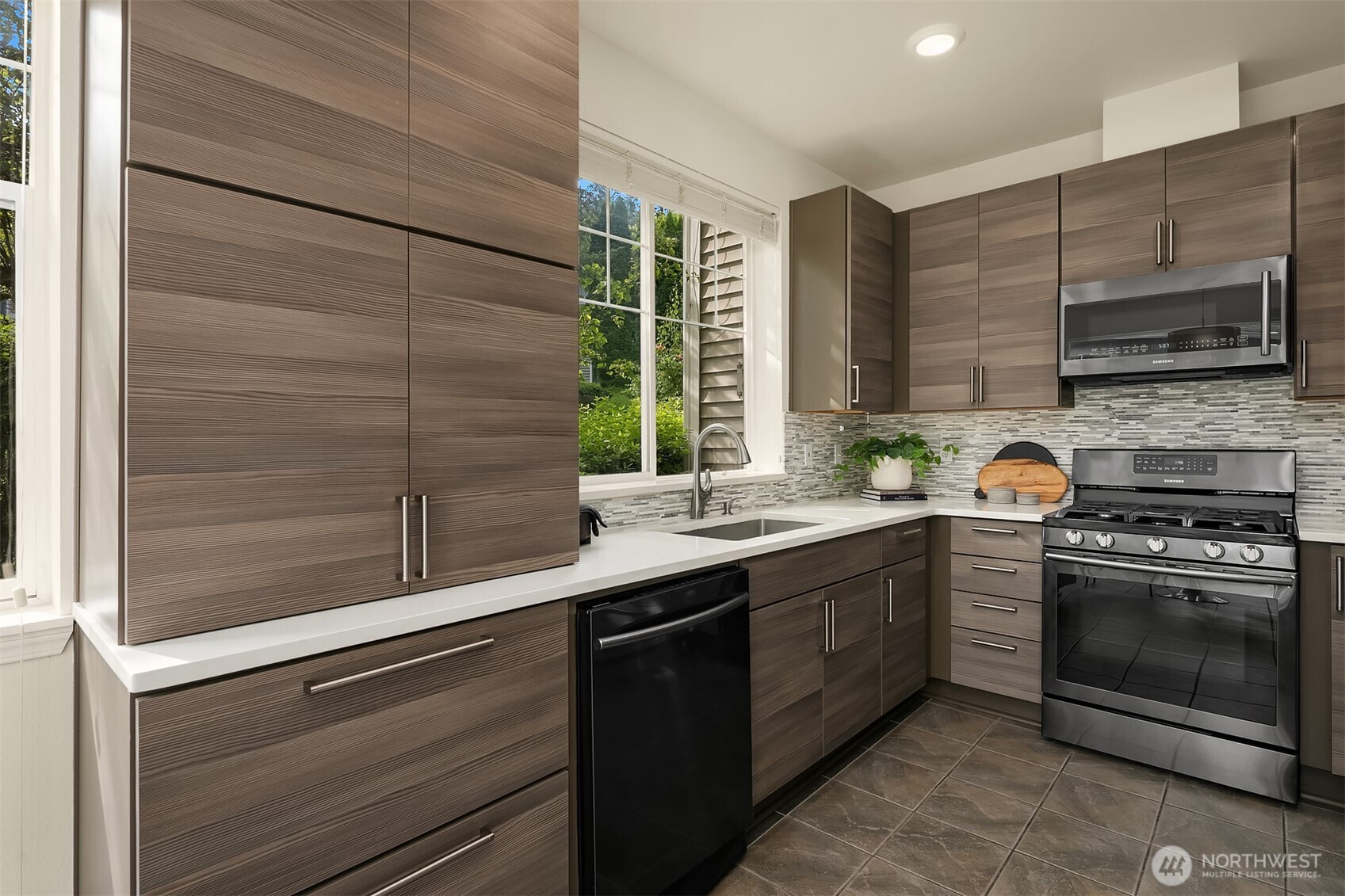 9621 179th Place NE Unit: 1