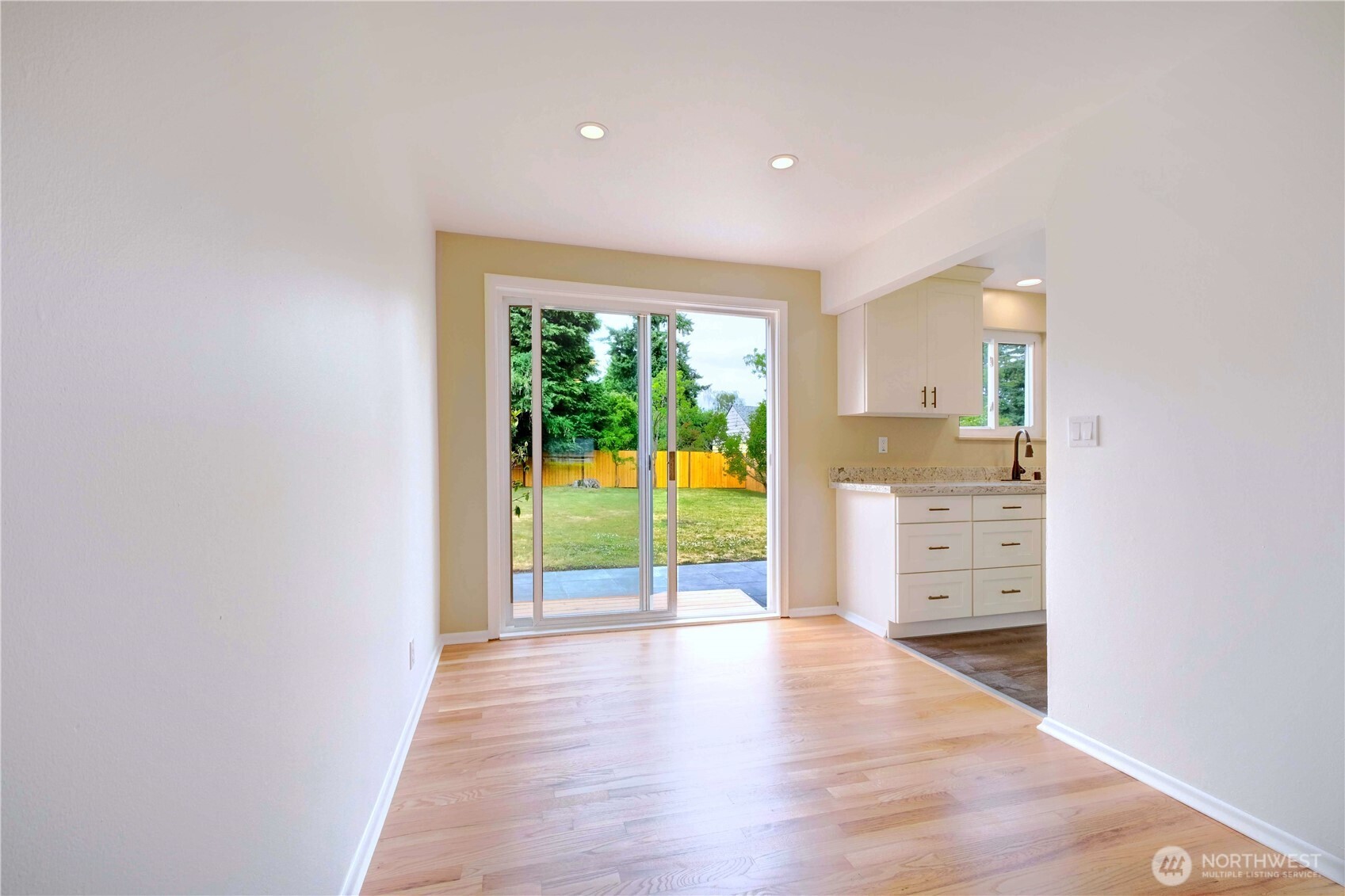 15633 18th Avenue SW