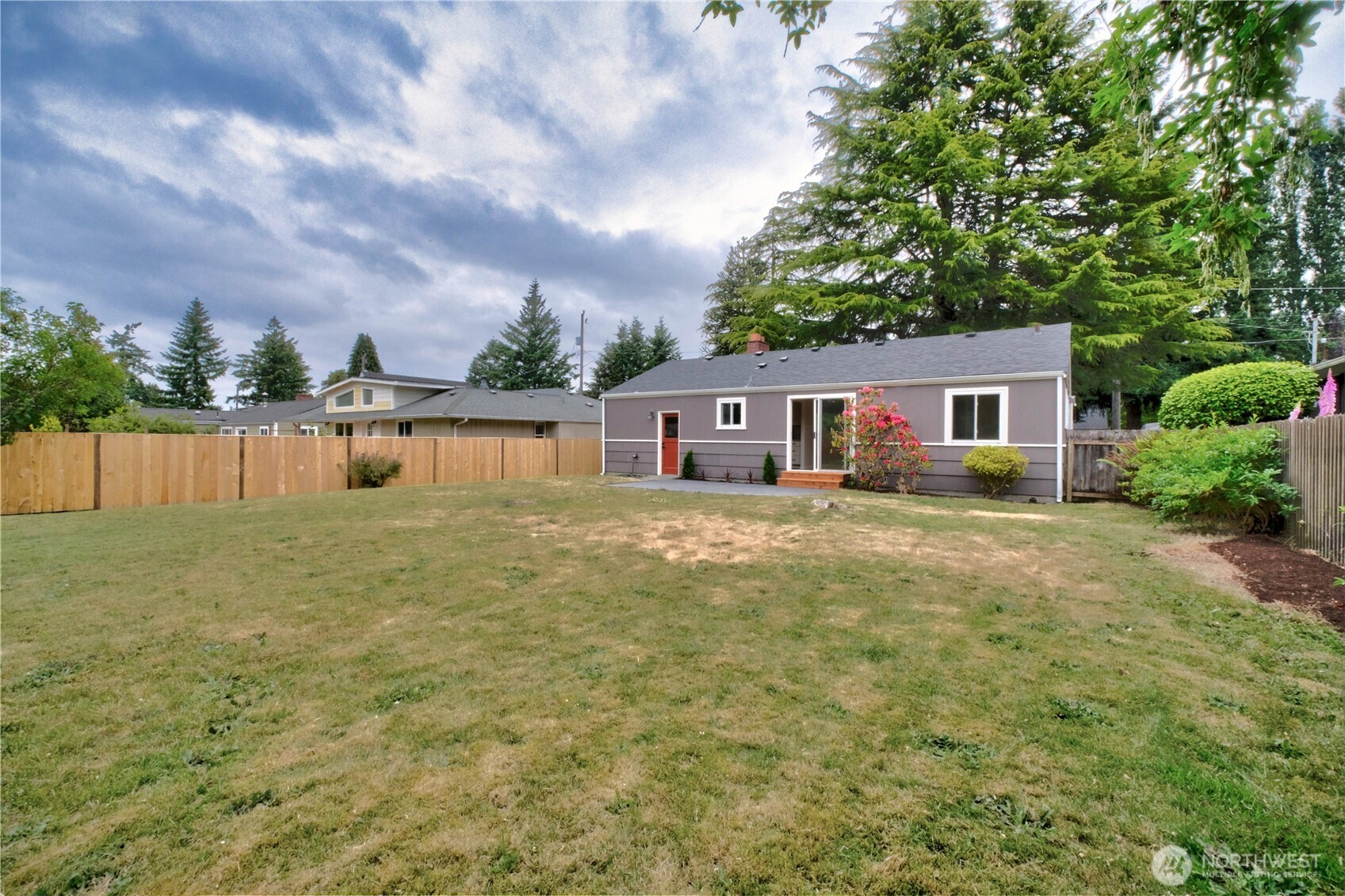 15633 18th Avenue SW