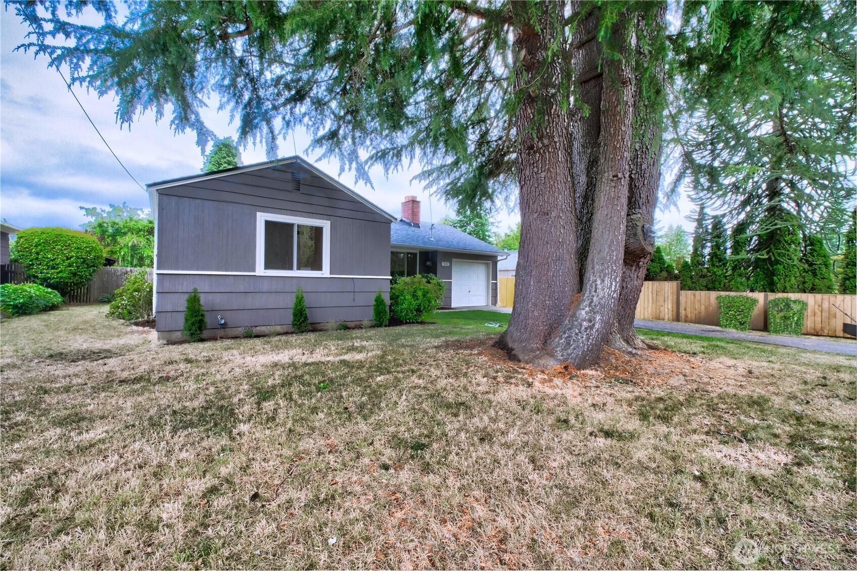 15633 18th Avenue SW