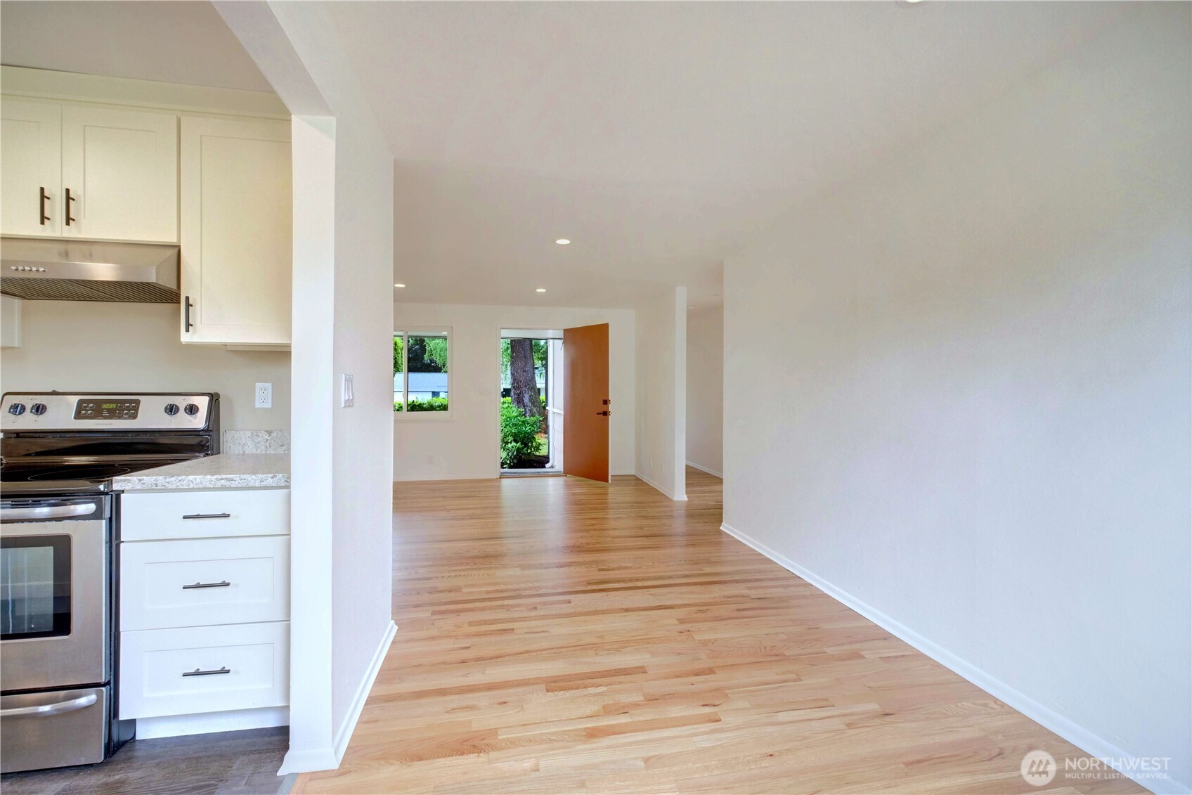 15633 18th Avenue SW