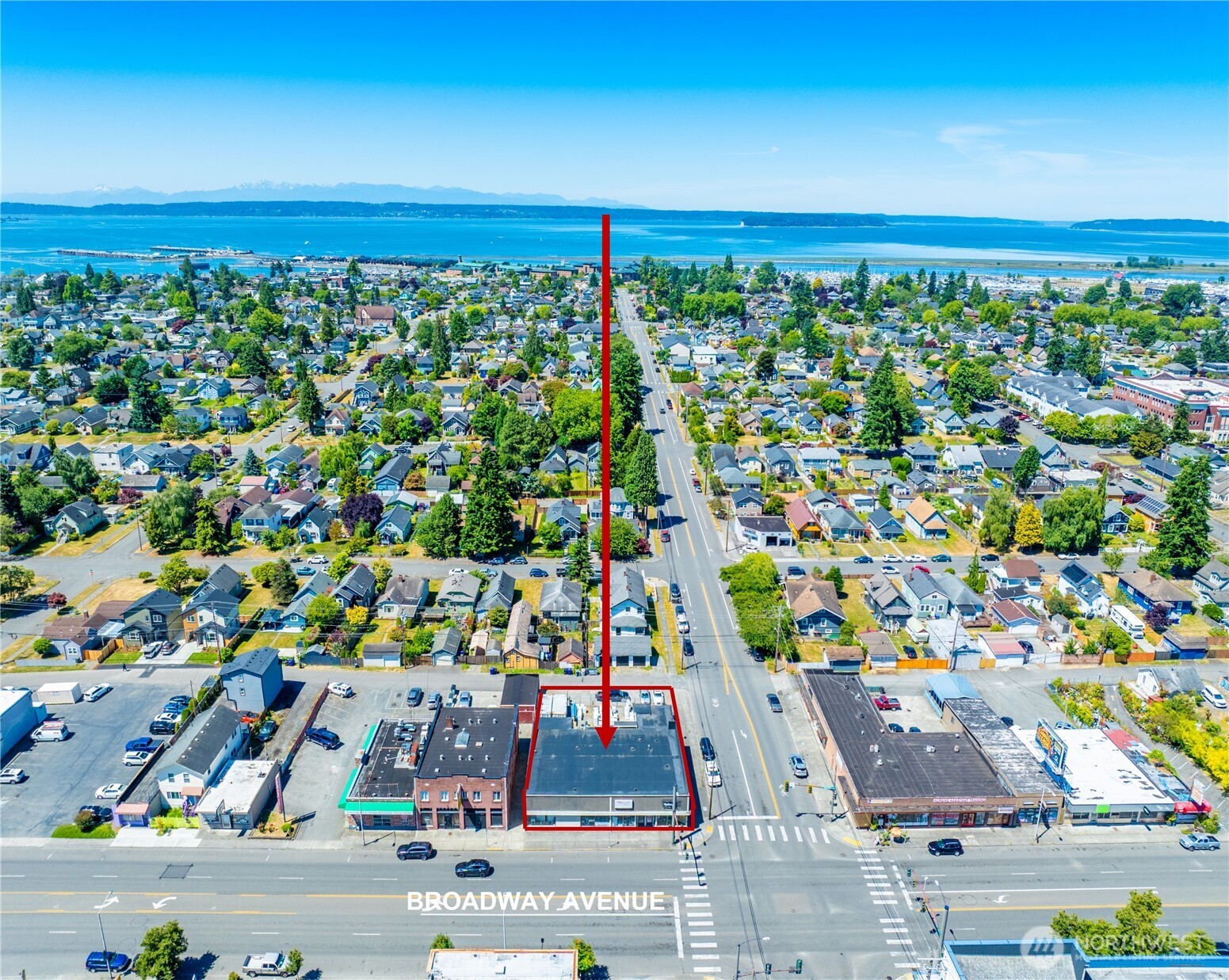 1906 Broadway Avenue