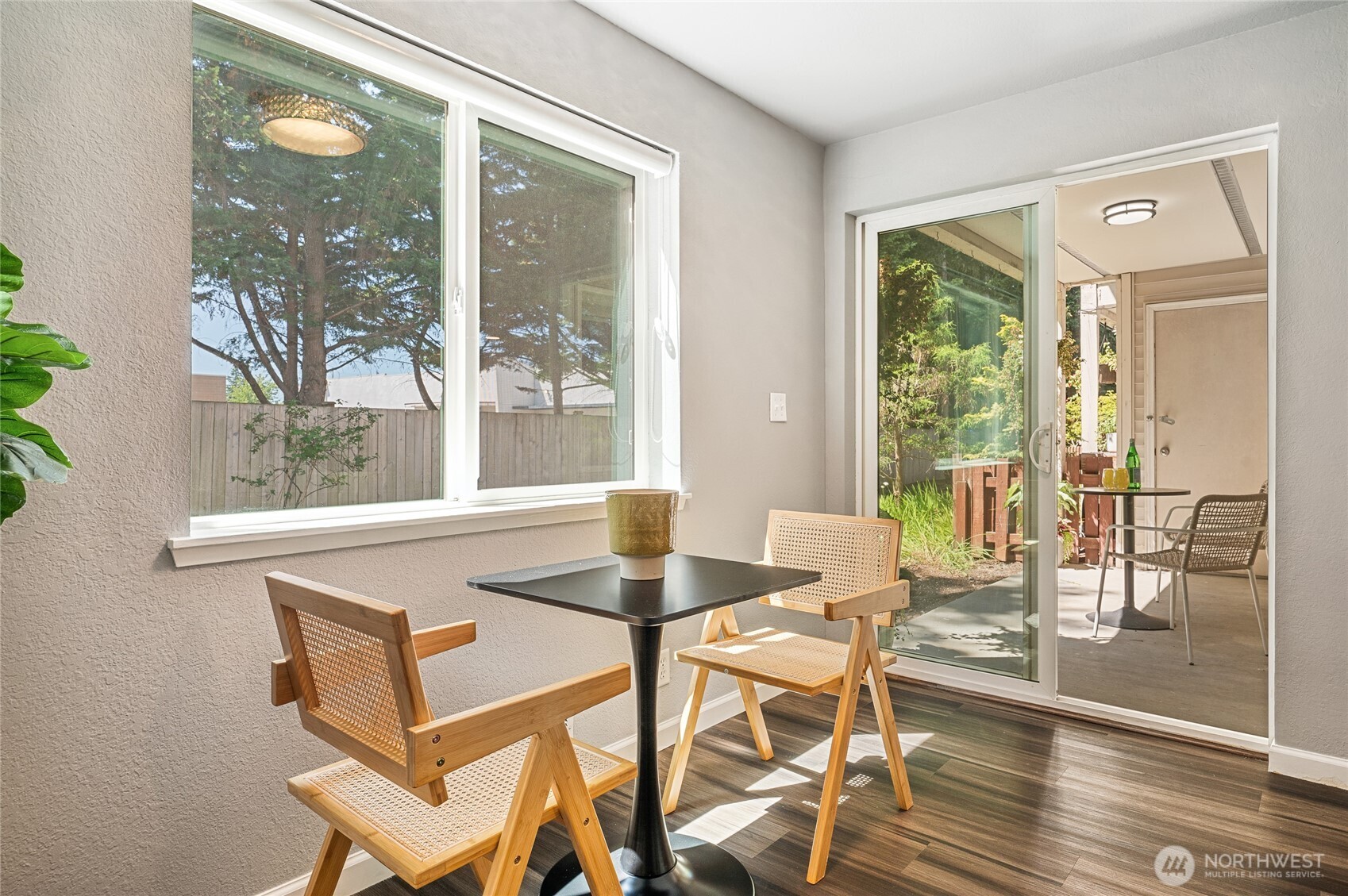 4231 NE 5th Street Unit: C101