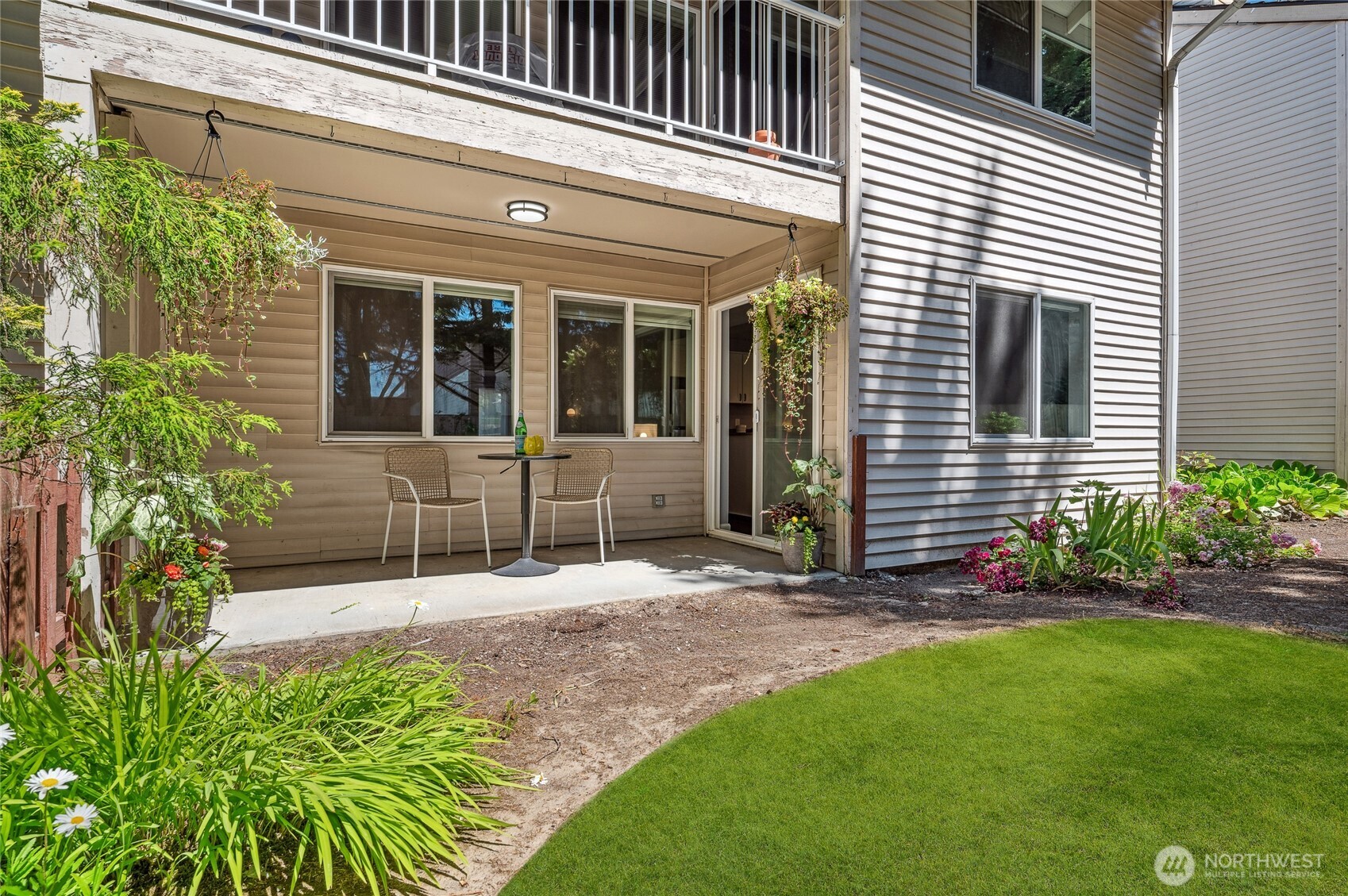 4231 NE 5th Street Unit: C101