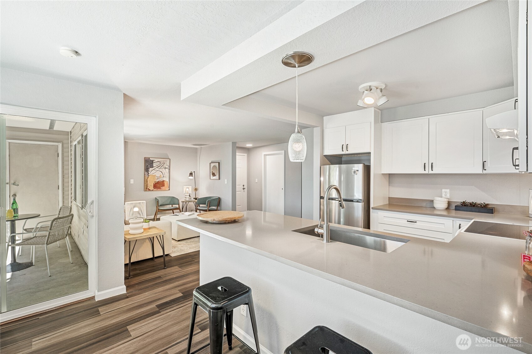 4231 NE 5th Street Unit: C101