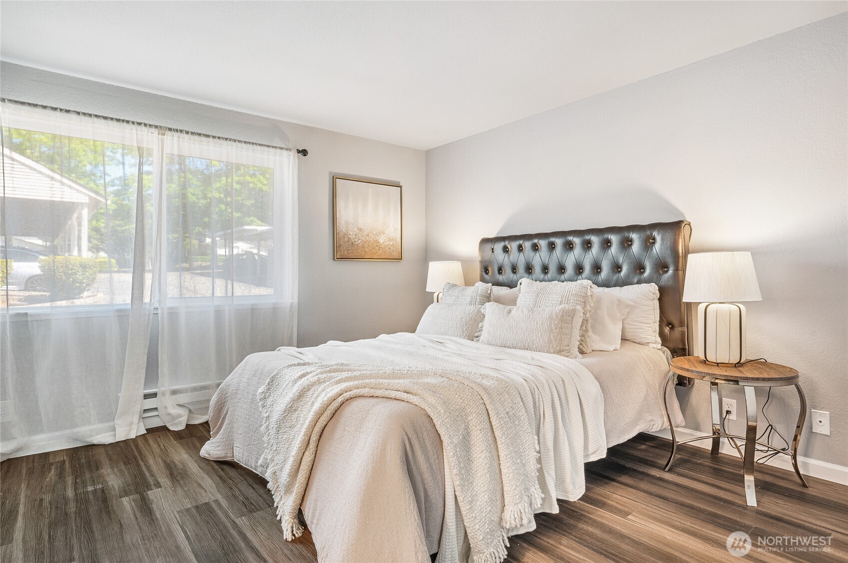 4231 NE 5th Street Unit: C101