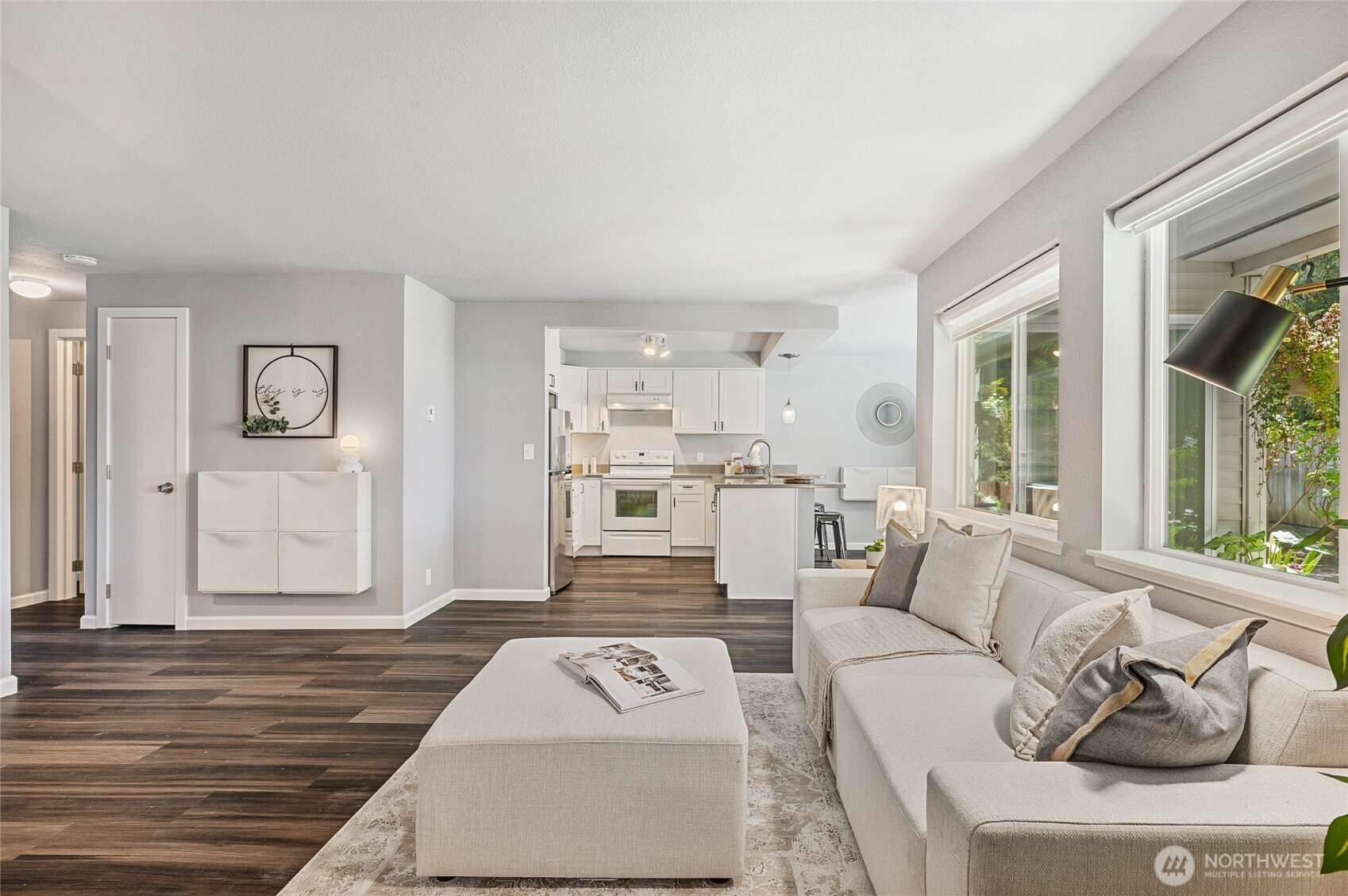 4231 NE 5th Street Unit: C101