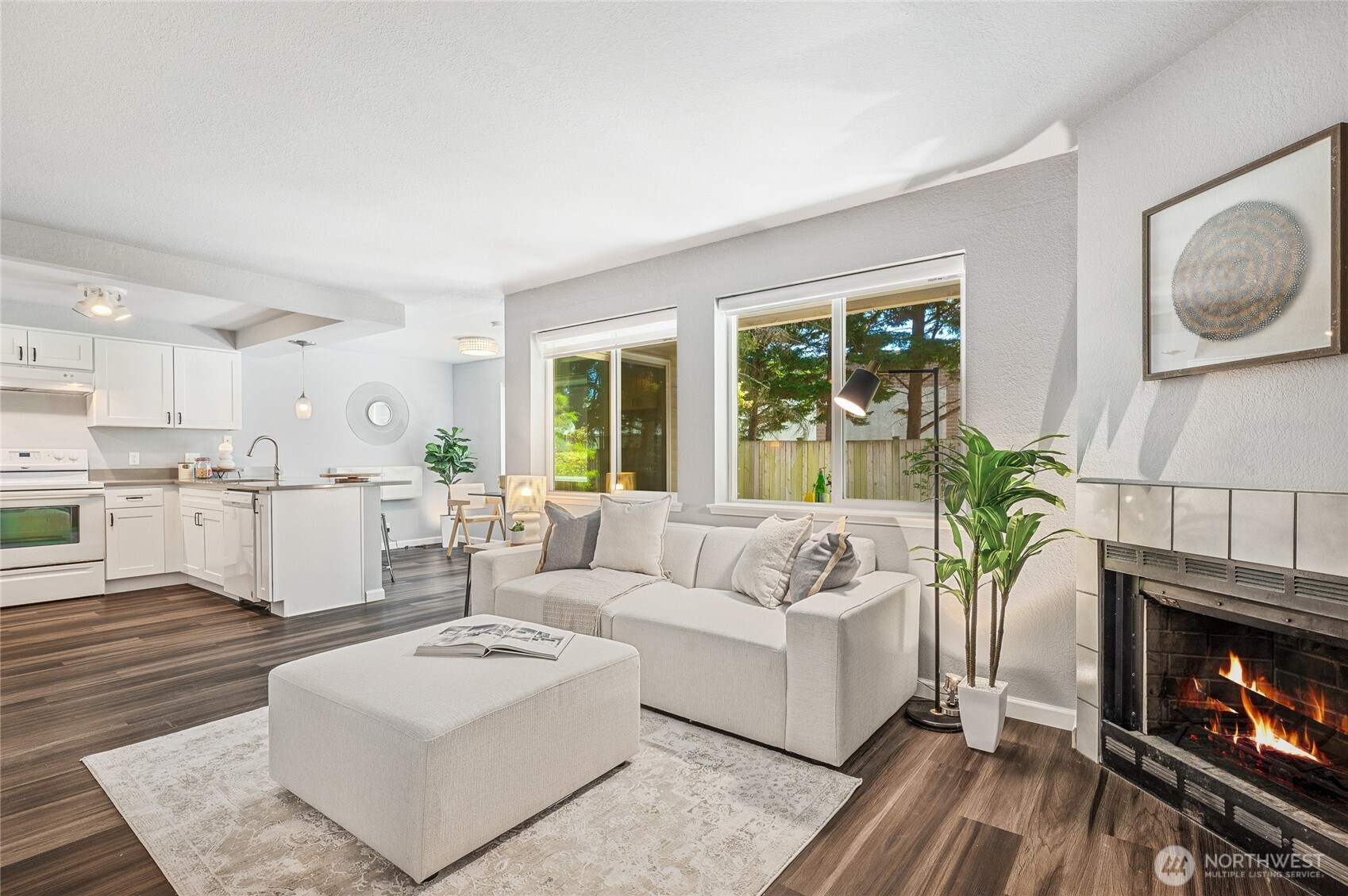 4231 NE 5th Street Unit: C101